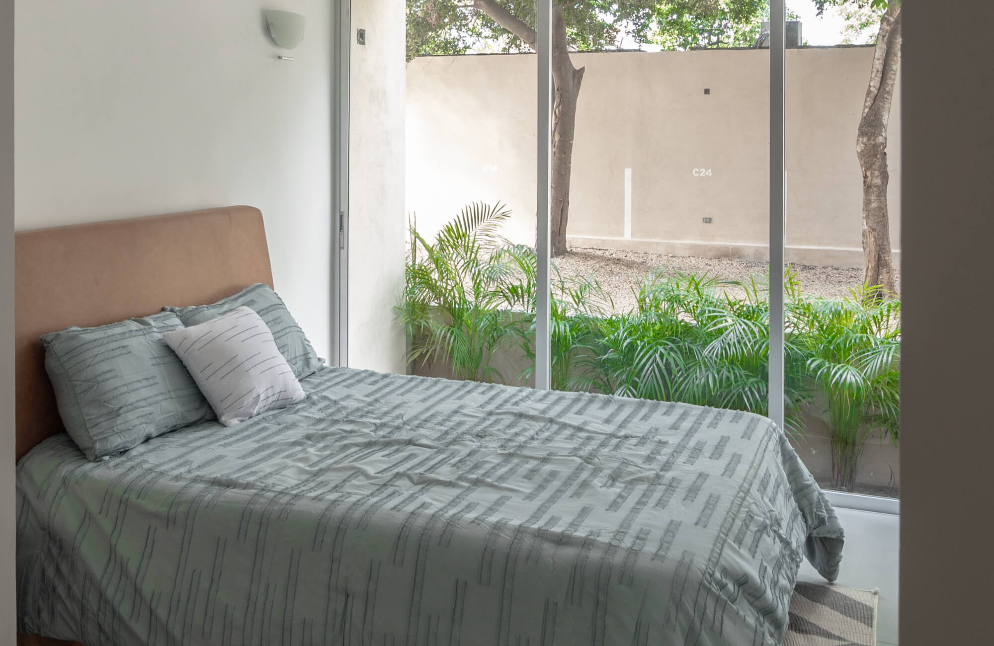 Apartment with garden, pool, Zen terrace, for sale, M&eacute;rida.