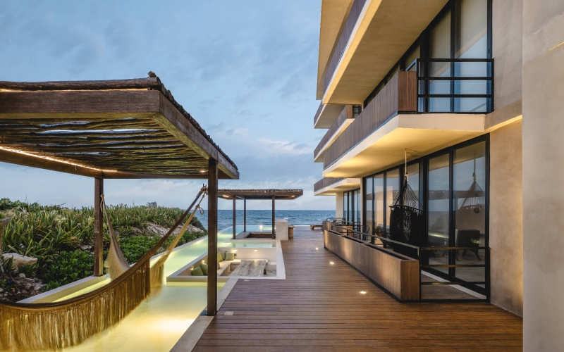 Condominio con alberca privada, club de playa, acceso al mar, en venta, Tankah, Tulum.