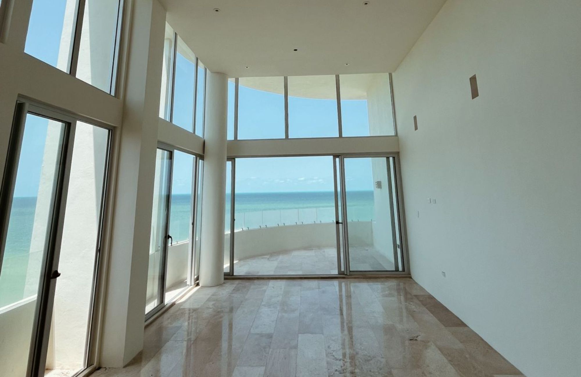 Apartment with access to the beach for sale, Progreso area, Merida, Yucatan.