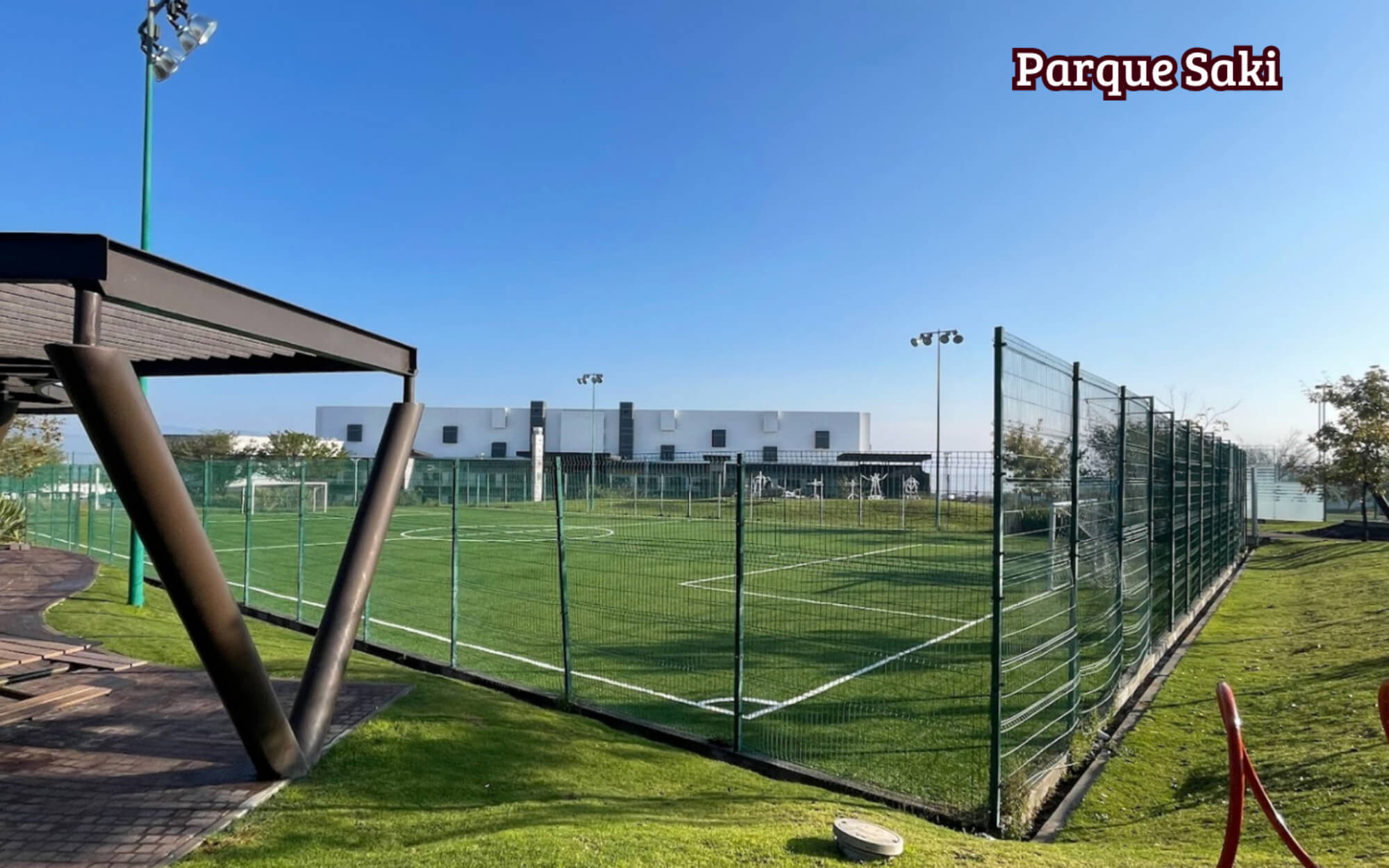 House with garden and rooftop, large spaces, pre-construction, Zibata for sale, Queretaro.