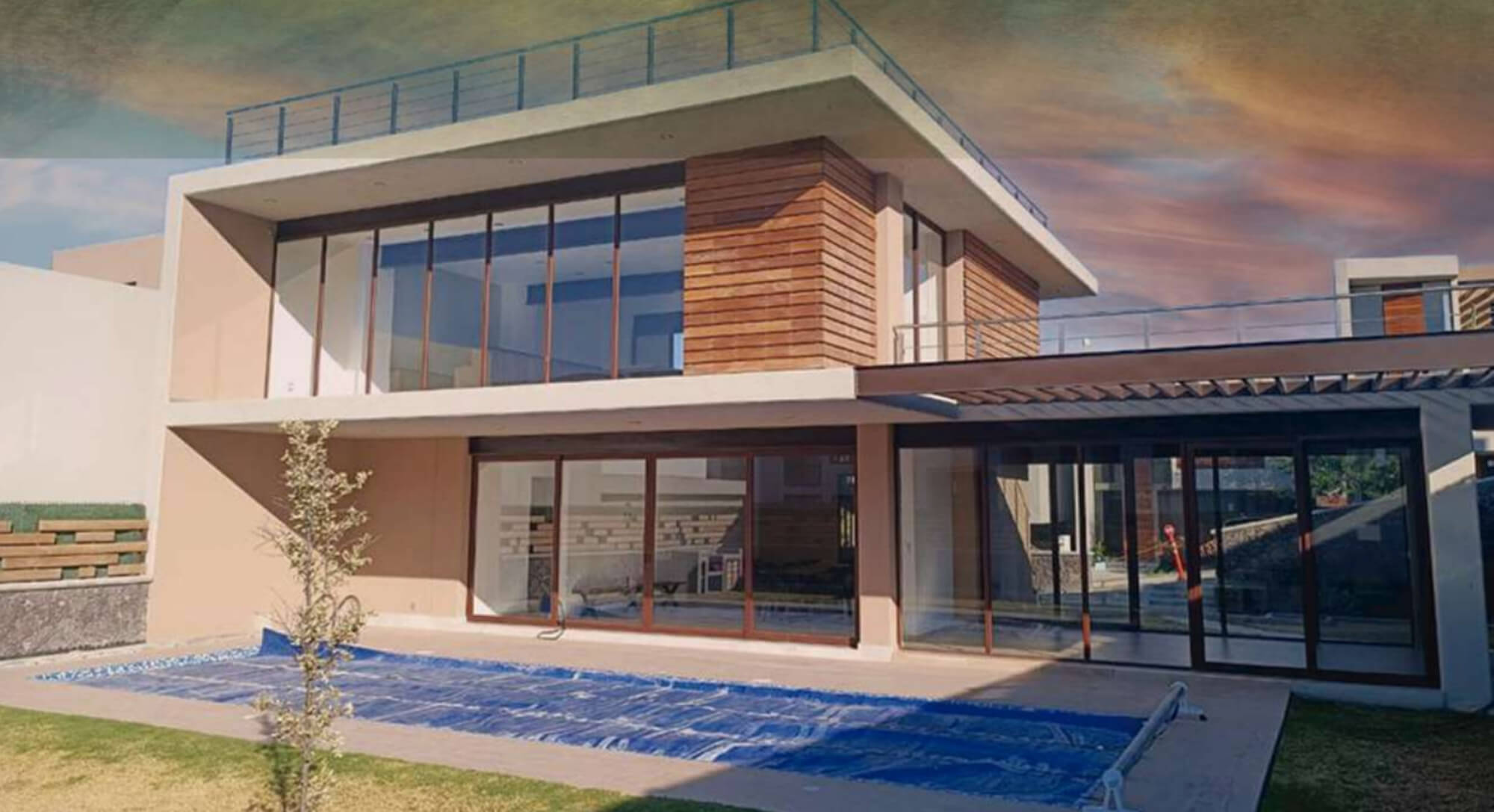 House with Studio, roof garden,Terrace in Master Bedroom, TV Area, for sale, Zibat&aacute;, Queretaro.