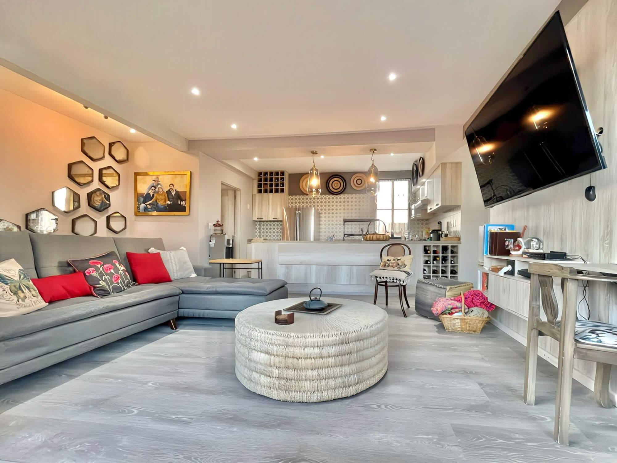 Penthouse with Jacuzzi, furnished and equipped, for sale, La Lejona San Miguel de Allende.