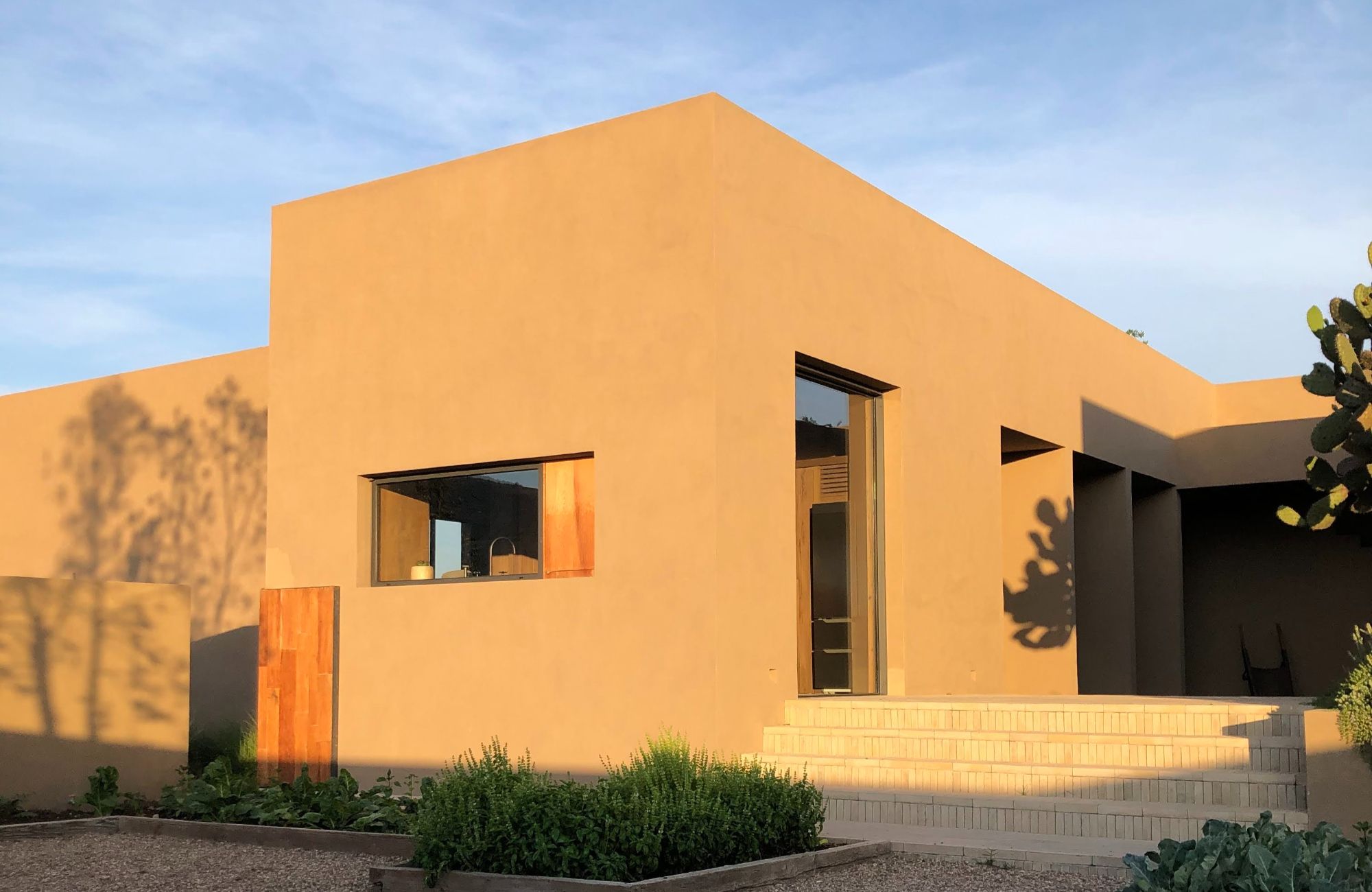 House with sauna,  jacuzzi, garden, terrace for sale in San Miguel de Allende.