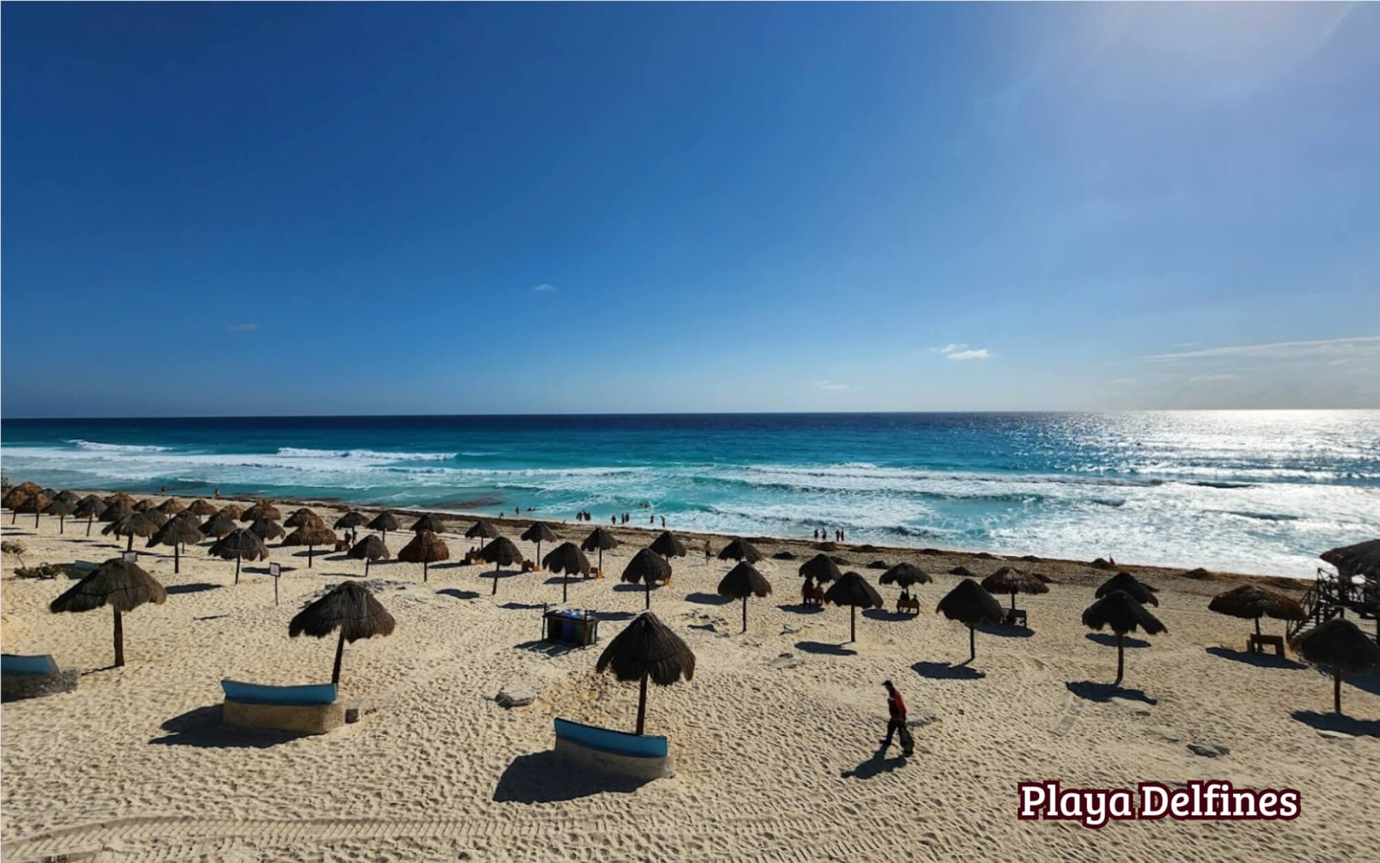 Casa frente al lago, alberca privada, muelle con acceso al lago para kayaks, area de spa y regadera con vapor, en residencial con casa club