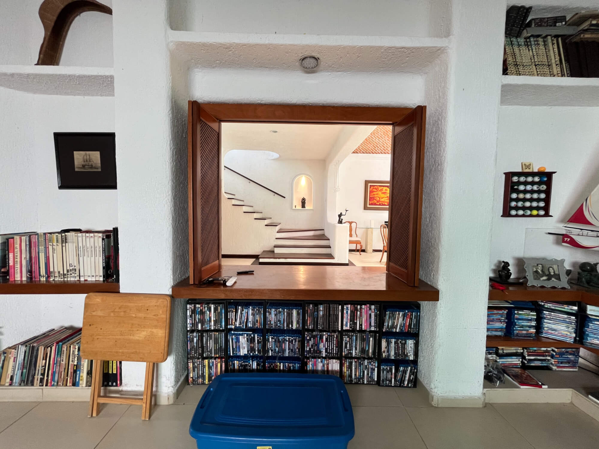 Casa frente al lago, alberca privada, muelle con acceso al lago para kayaks, area de spa y regadera con vapor, en residencial con casa club