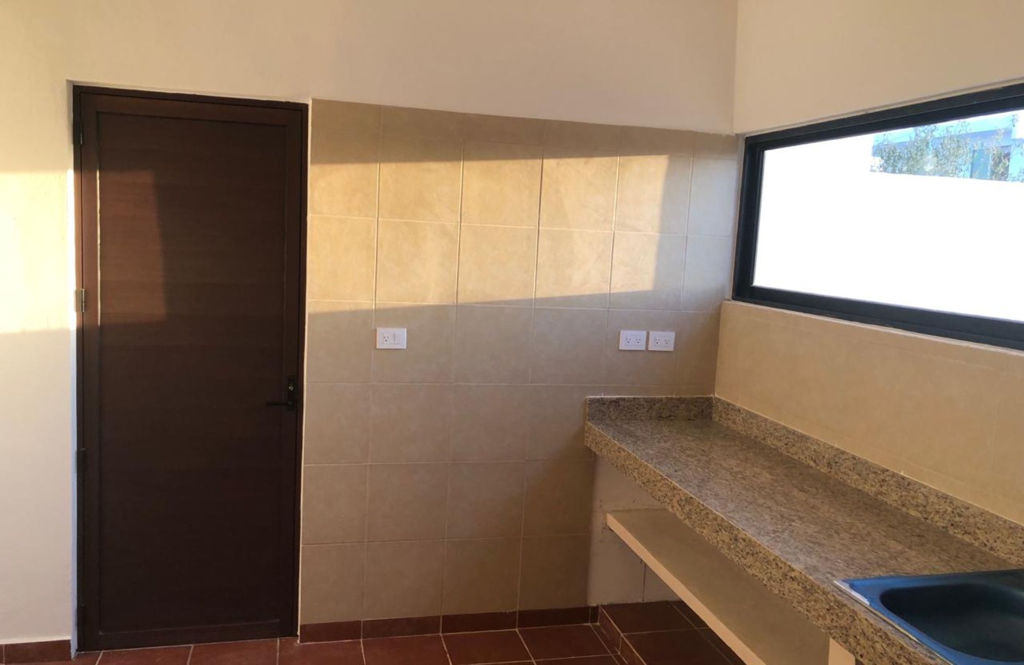 House steps from the ocean with rooftop plunge pool for sale, Chelem, Yucat&aacute;n