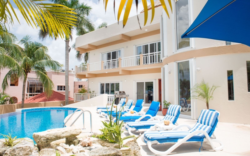 5-Bedroom Oceanview Property. Great Investment Opportunity with Financing Available!