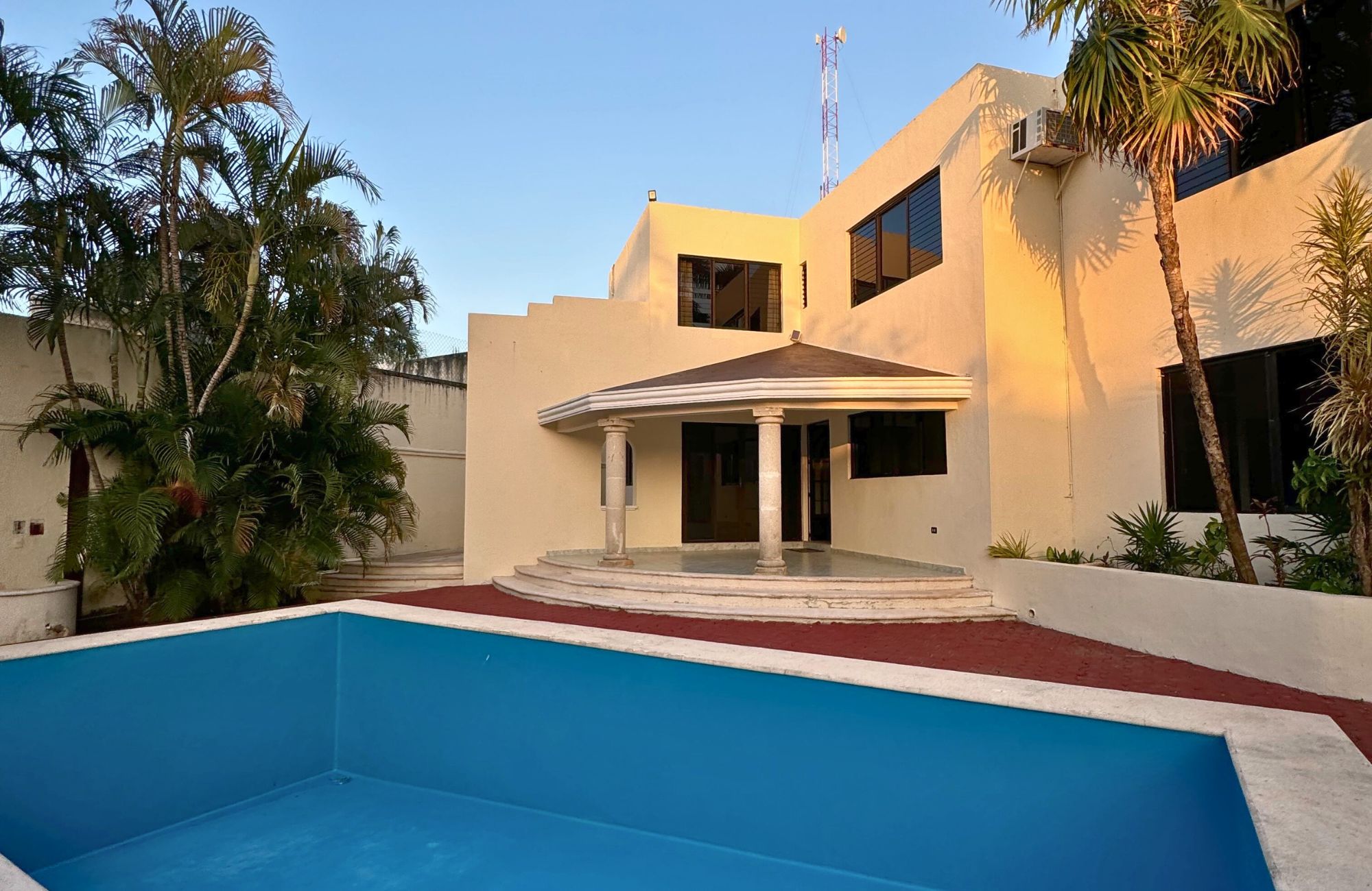 Oceanfront villa with private pool, for sale, Telchac, M&eacute;rida