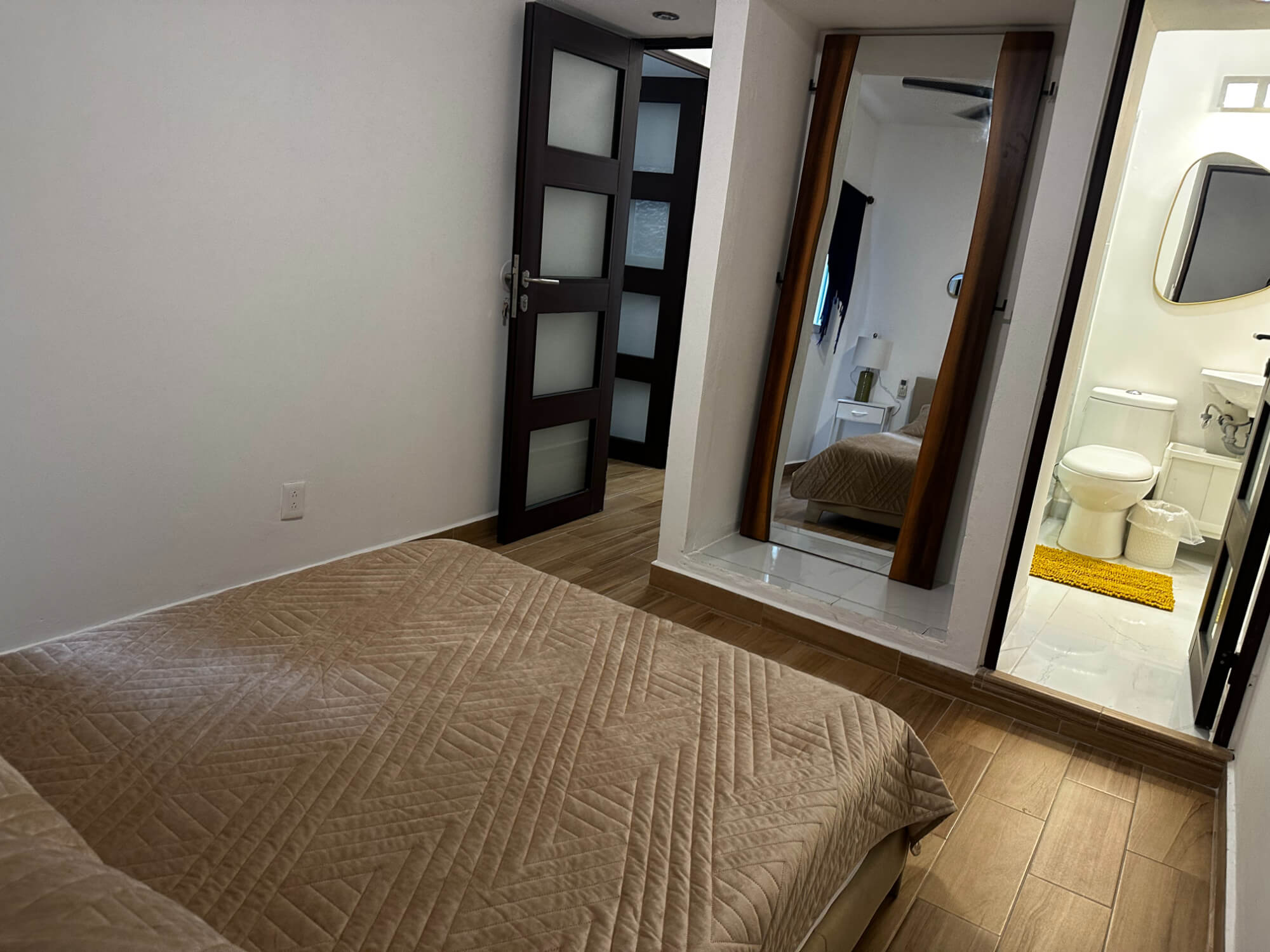 Home with Private Garden and Pool in Gated Community &ndash; Av. Huayac&aacute;n, Canc&uacute;n