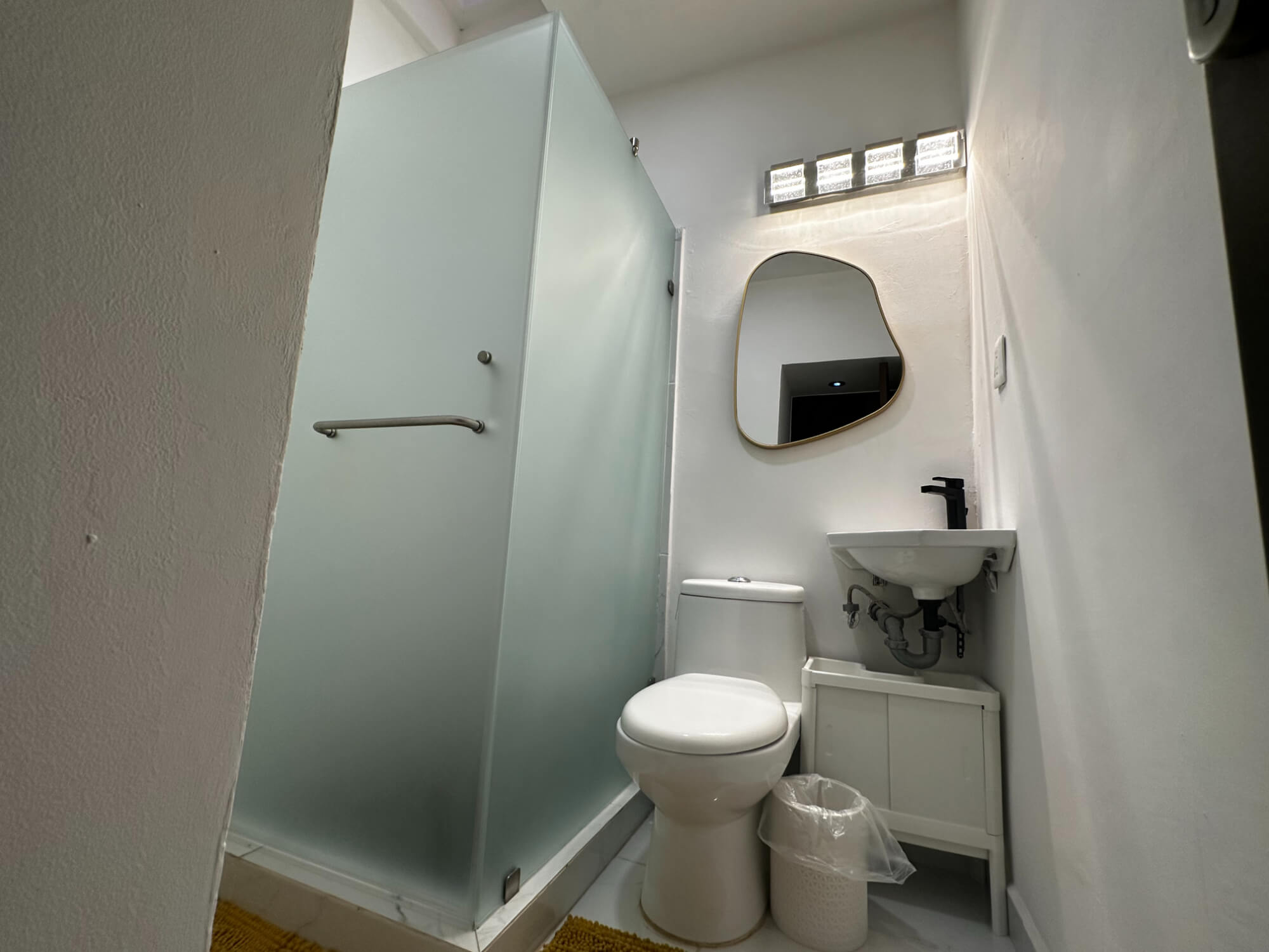 Home with Private Garden and Pool in Gated Community &ndash; Av. Huayac&aacute;n, Canc&uacute;n