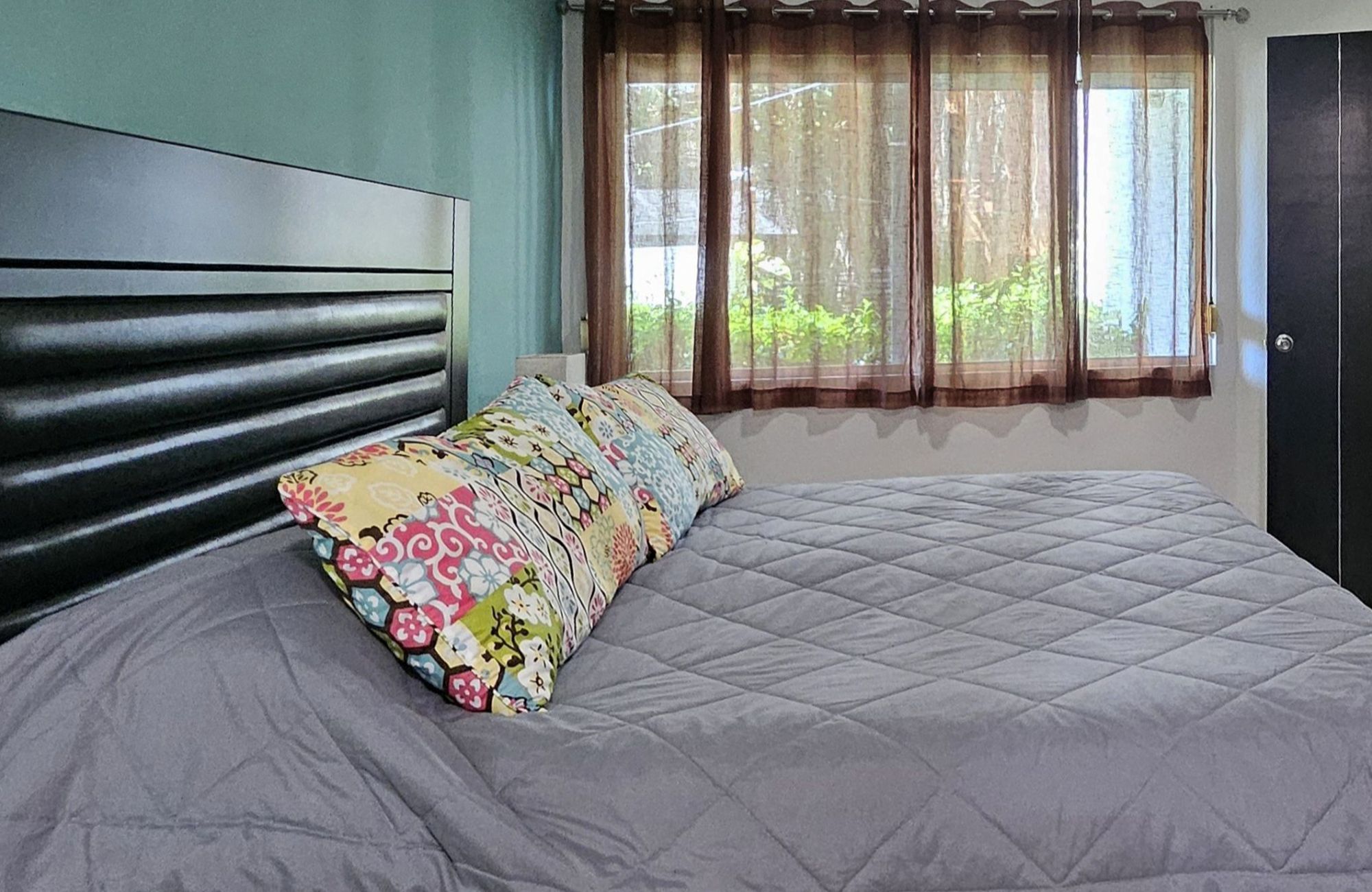 Apartment 190 meters from the beach, ocean view from rooftop, in a boutique hotel with room service, concierge, pool and barbecue area