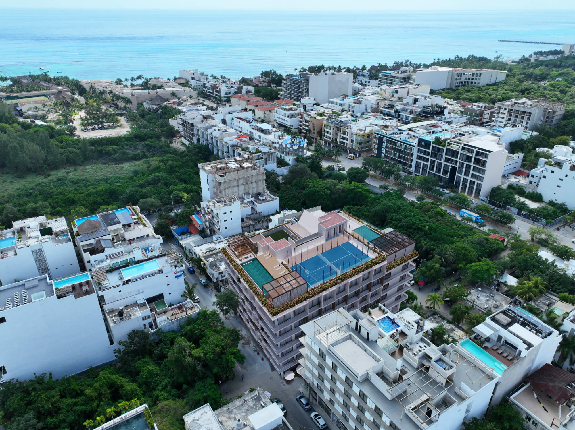 Apartment with pool, pet park for sale in Playacar, Playa del Carmen.