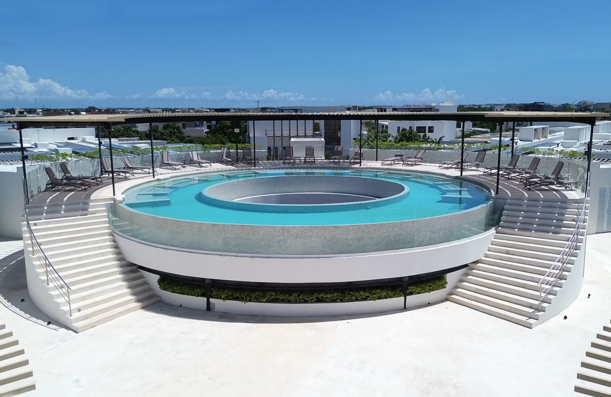 One-Bedroom Penthouse with Luxury Amenities in La Veleta, Tulum.