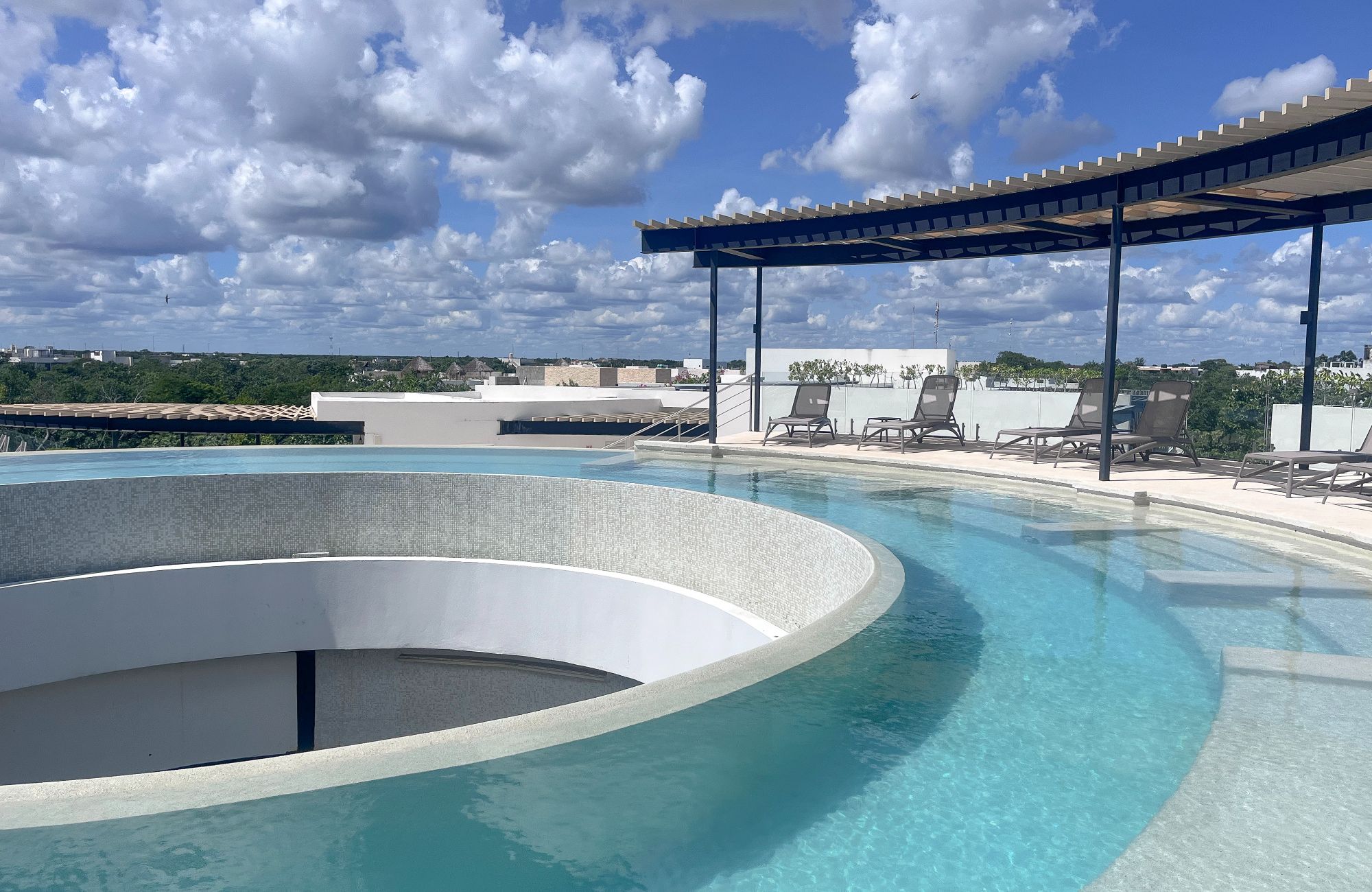One-Bedroom Penthouse with Luxury Amenities in La Veleta, Tulum.