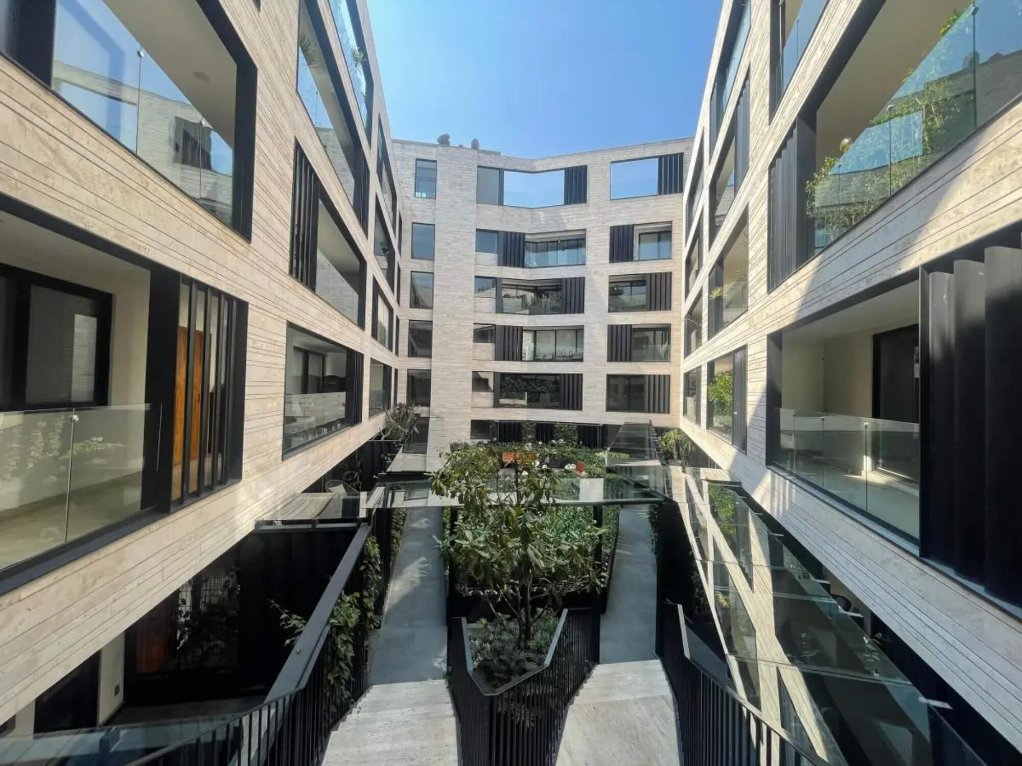 Condo con alberca, gym, rooftop, en venta, Polanco, Ciudad de M&eacute;xico.