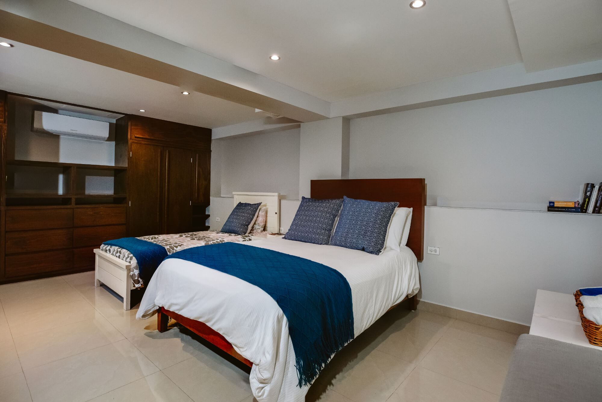 Apartment with roof garden for sale, Av. Pedro Joaqu&iacute;n Coldwell, Cozumel