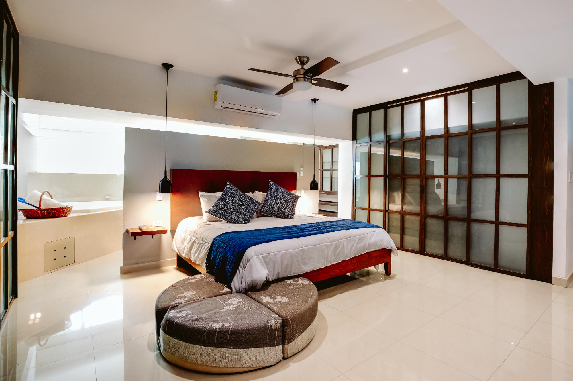 Apartment with roof garden for sale, Av. Pedro Joaqu&iacute;n Coldwell, Cozumel