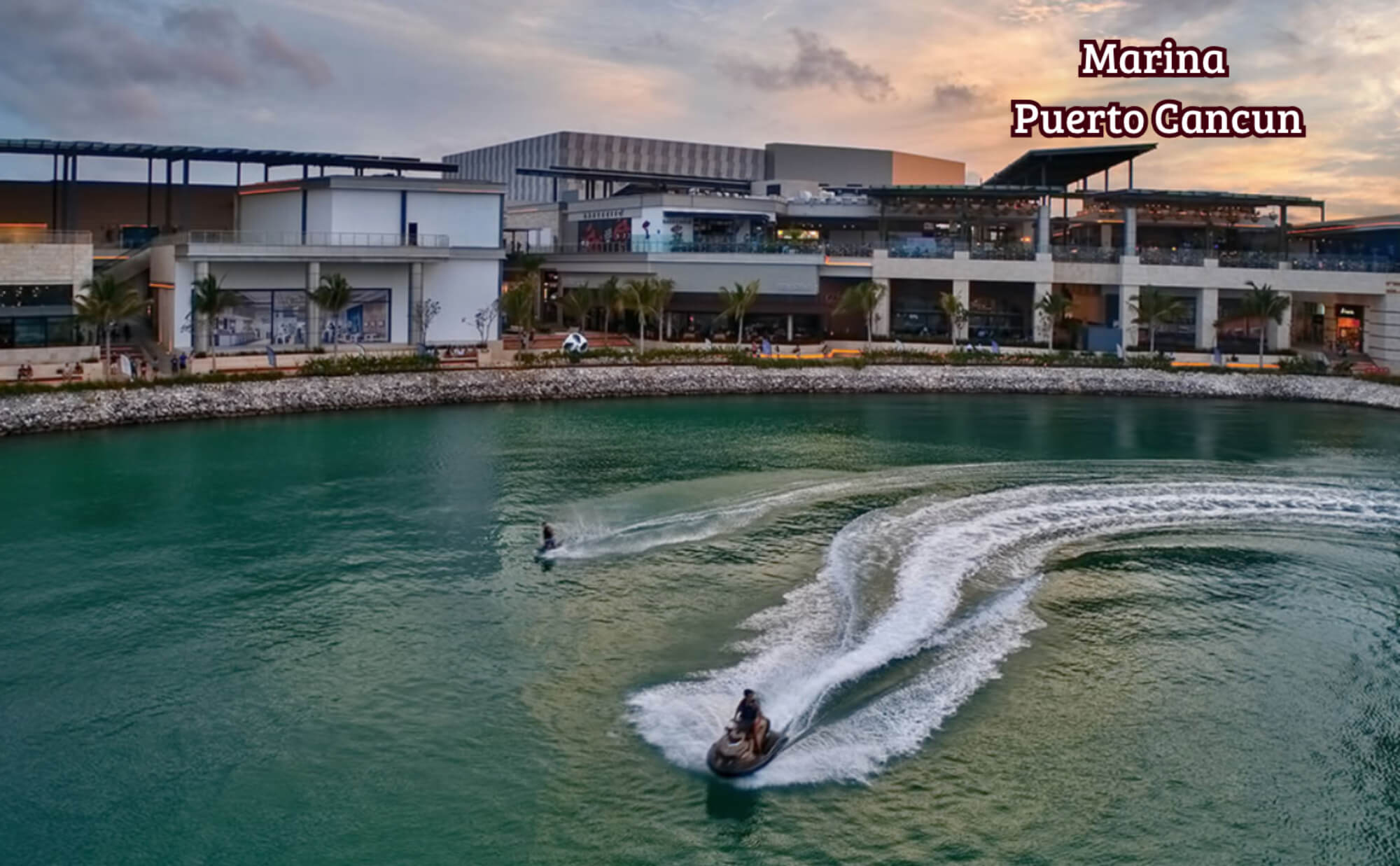 Departamento con terraza, jacuzzi, alberca con vista a la laguna, venta Cancun.