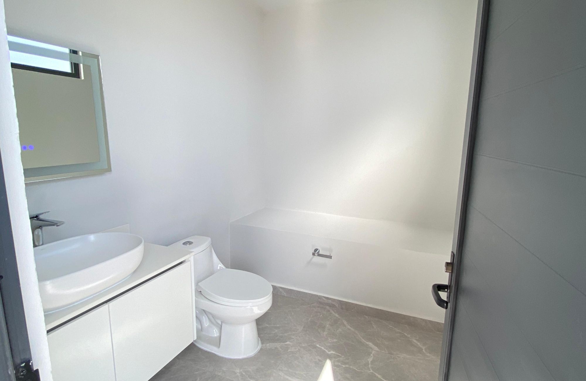 House with Private Pool and Luxury Finishes for Sale in R&iacute;o Residencial, Canc&uacute;n