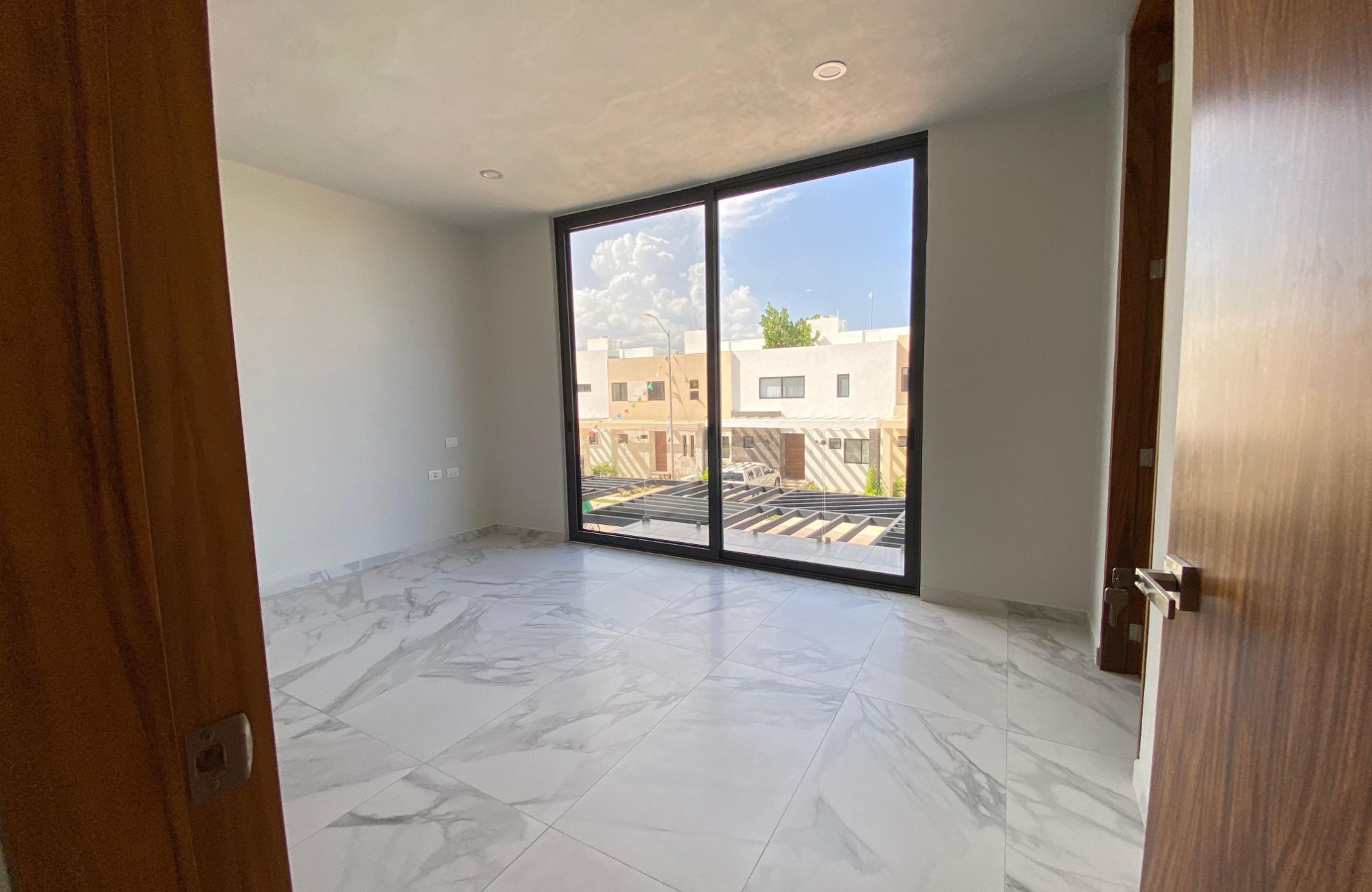 House with Private Pool, For Sale, Residencial Rio, Huayac&aacute;n, Canc&uacute;n