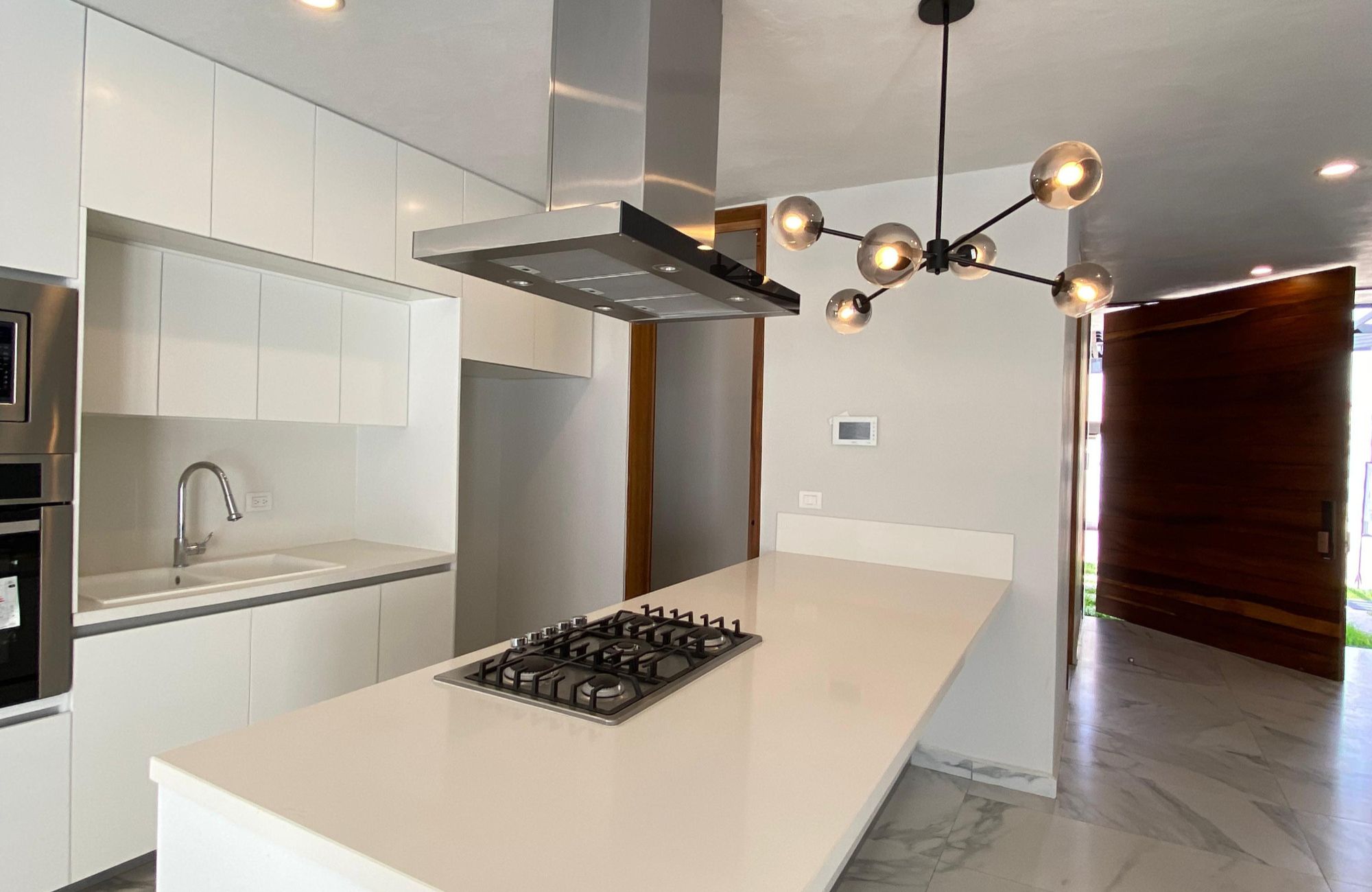 House with Private Pool, For Sale, Residencial Rio, Huayac&aacute;n, Canc&uacute;n