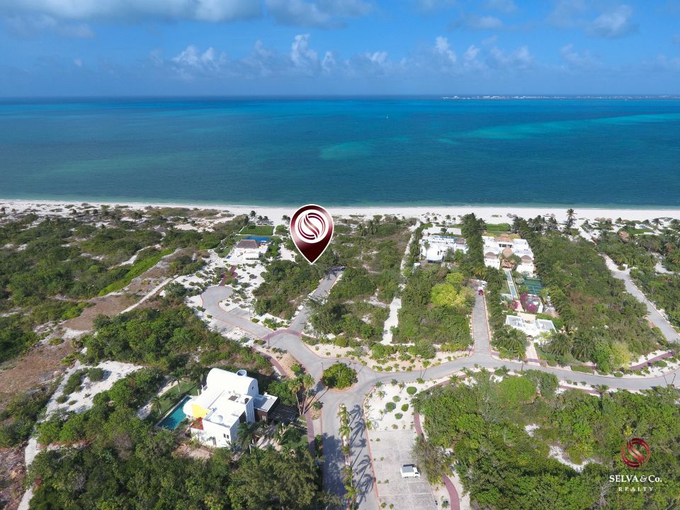 Lote de lujo frente al mar, en Residencial privado, venta, Playa Mujeres, Canc&uacute;n.