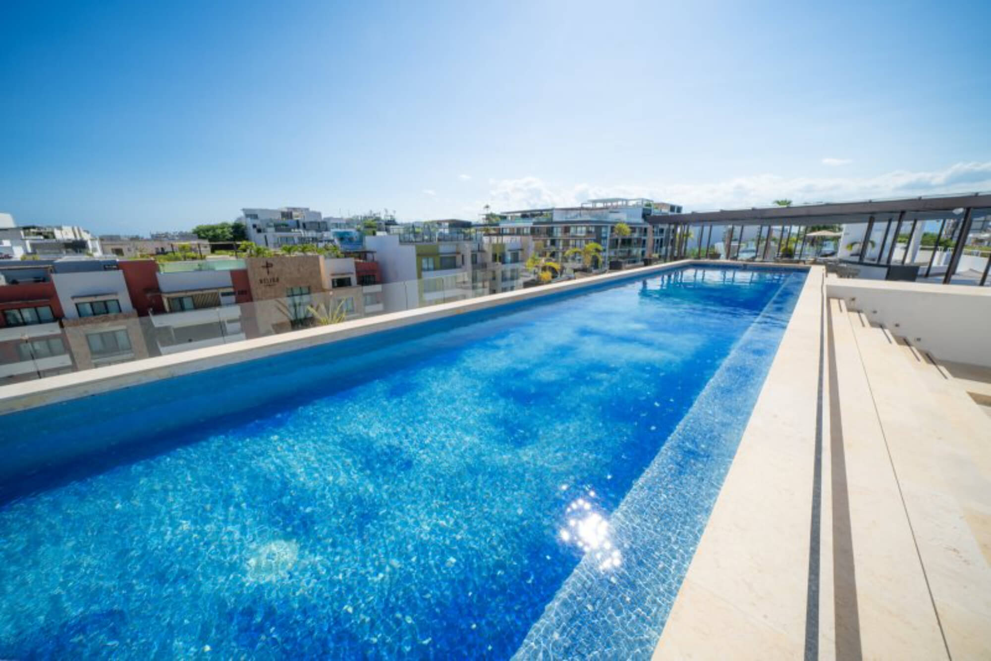 Condo de 3 recamaras, club de playa, golf, alberca, en venta Playa del Carmen.