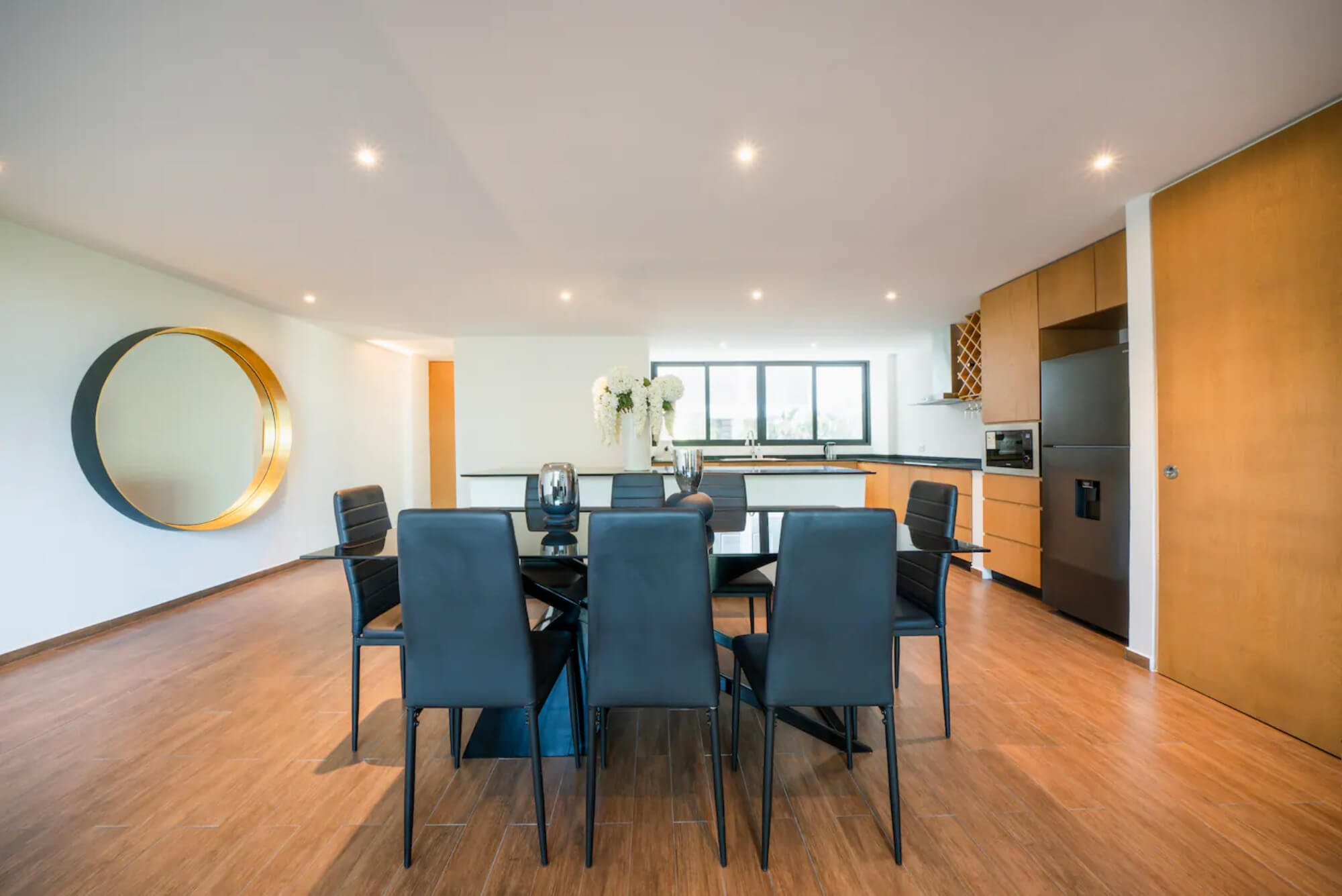 Condo de 3 recamaras, club de playa, golf, alberca, en venta Playa del Carmen.