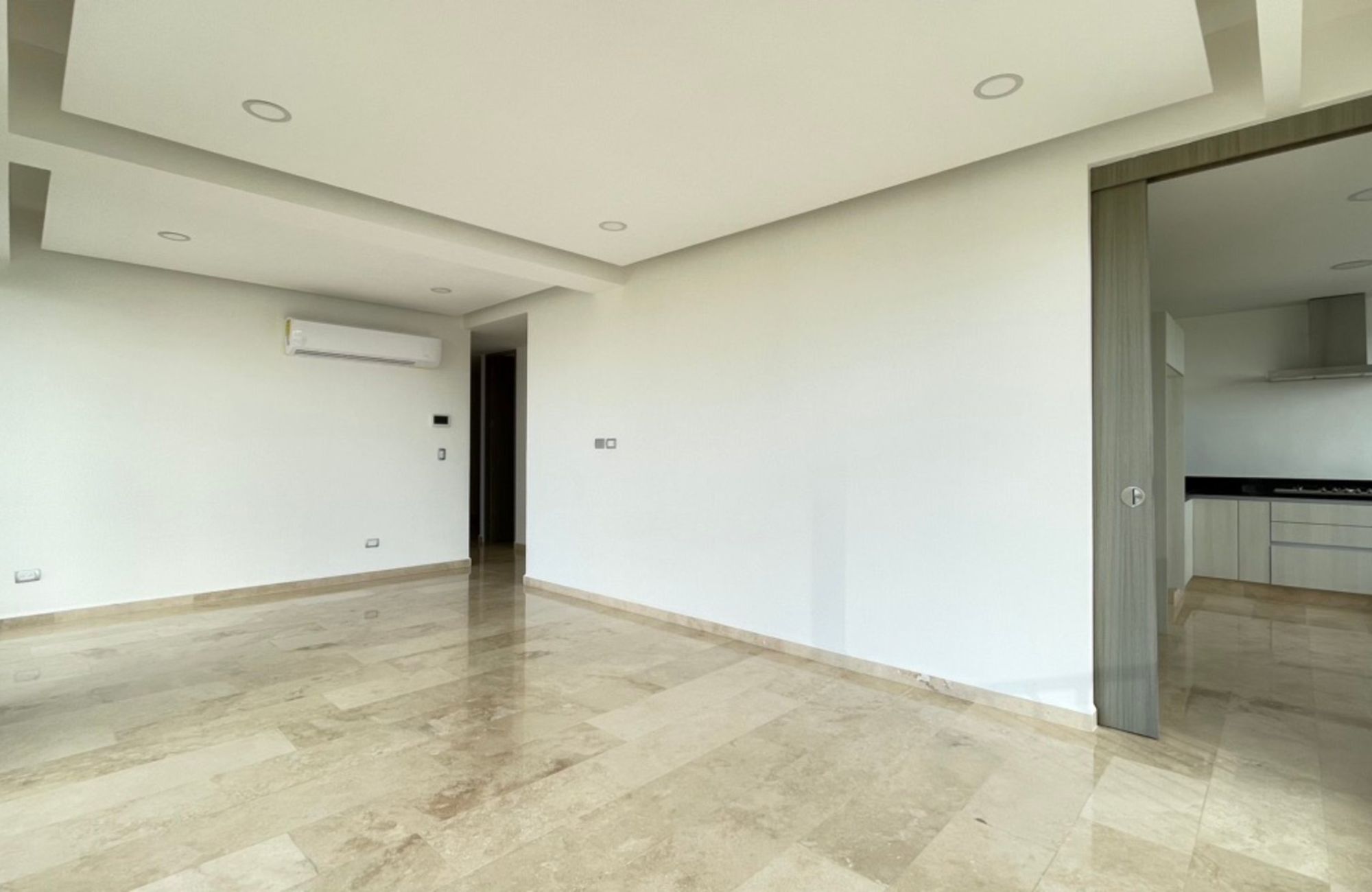 Apartment 3 Bedrooms + 1, with 50 amenities, luxury finishes, cinema, spa, spinning, dog park, pool and jacuzzi for adults, and more, pre-co