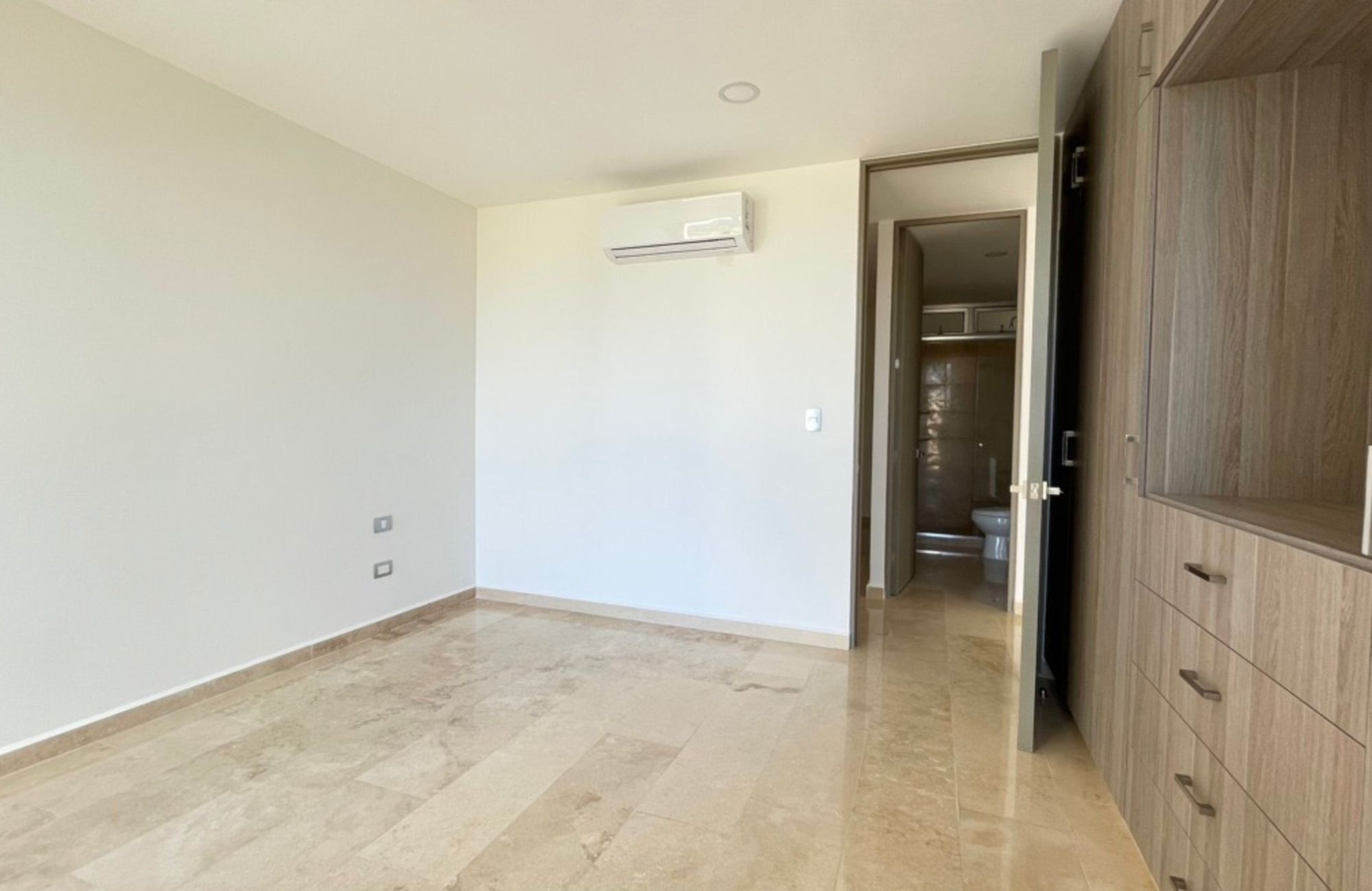 Apartment 3 Bedrooms + 1, with 50 amenities, luxury finishes, cinema, spa, spinning, dog park, pool and jacuzzi for adults, and more, pre-co