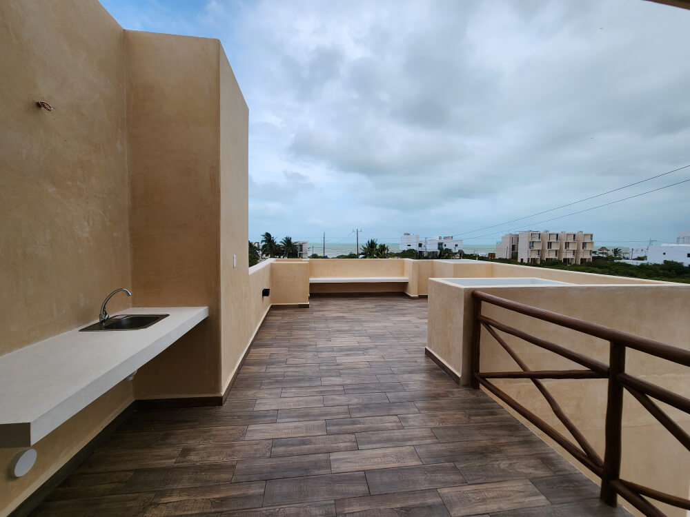 Two-Story House with Private Pool and Garden for Sale in Temoz&oacute;n Norte, M&eacute;rida