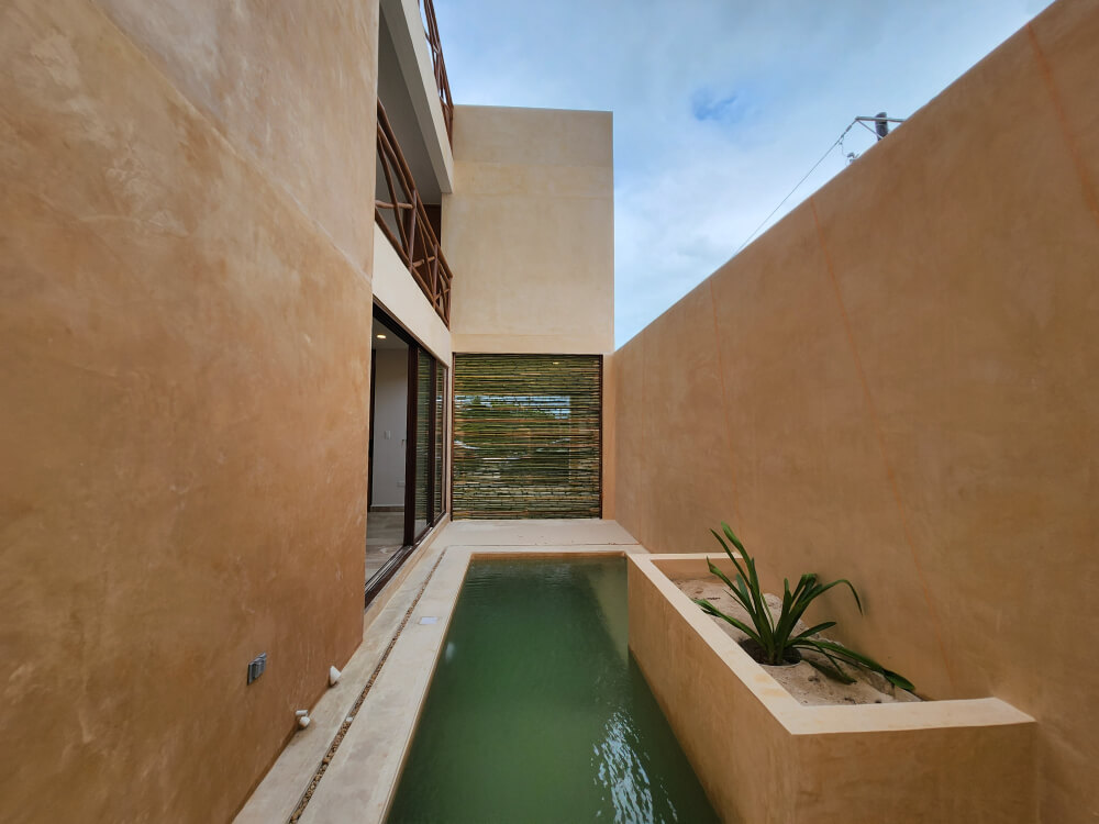 Two-Story House with Private Pool and Garden for Sale in Temoz&oacute;n Norte, M&eacute;rida