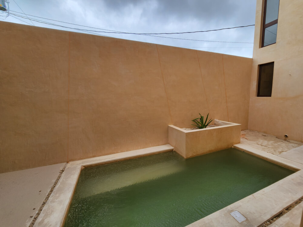 Two-Story House with Private Pool and Garden for Sale in Temoz&oacute;n Norte, M&eacute;rida