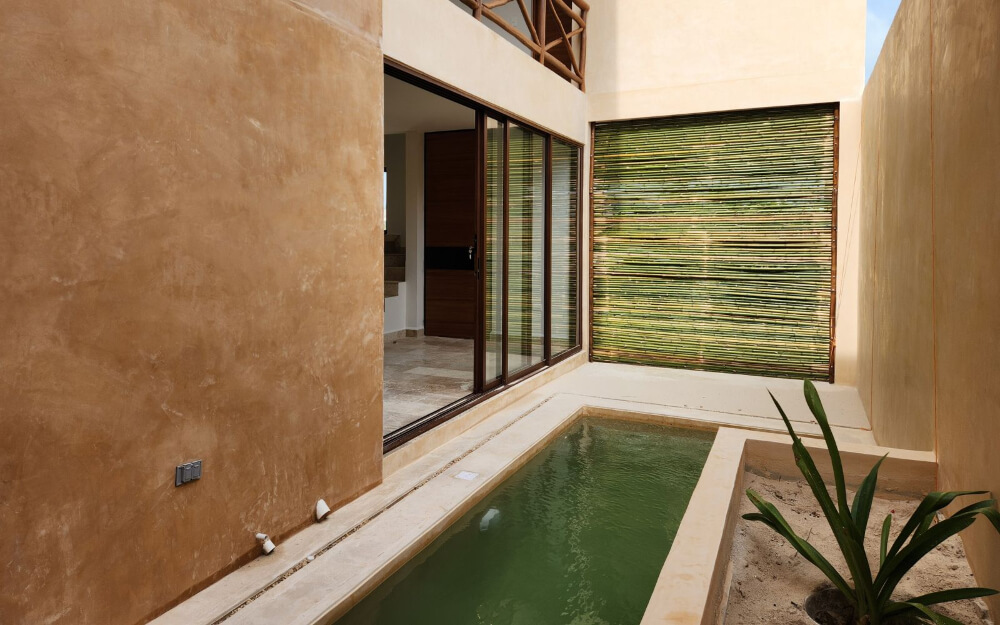 Two-Story House with Private Pool and Garden for Sale in Temoz&oacute;n Norte, M&eacute;rida