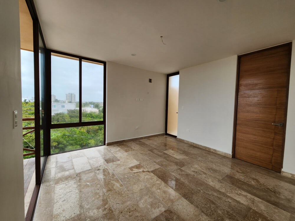 Two-Story House with Private Pool and Garden for Sale in Temoz&oacute;n Norte, M&eacute;rida