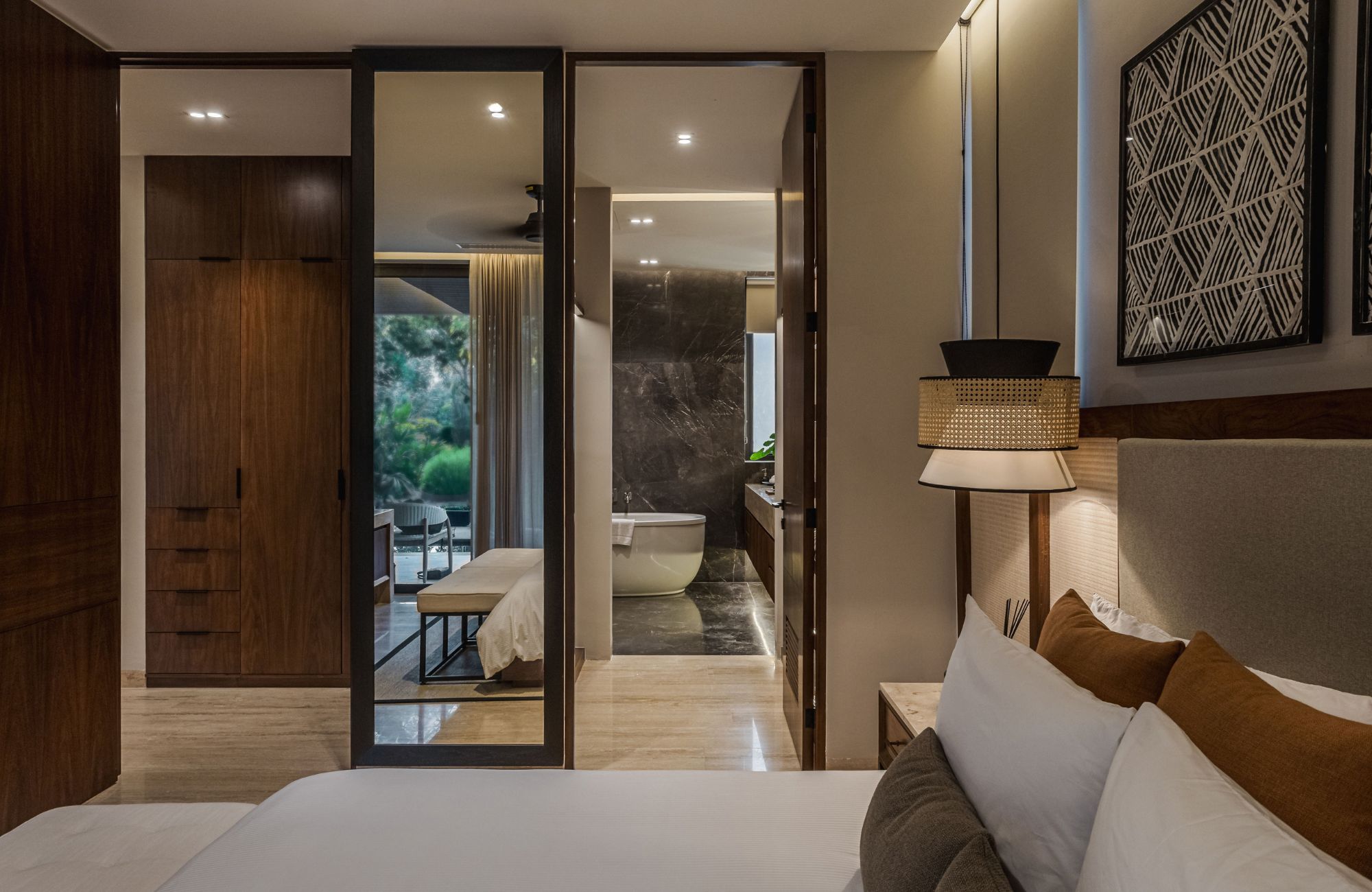 Two-level condo with garden, terrace, and private pool for sale in Merida Centro.