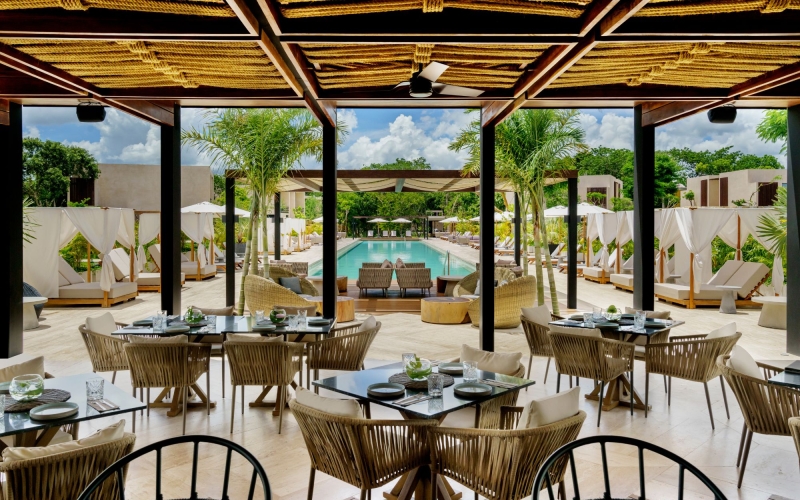 Condo de lujo con terraza y alberca privada, en venta, Xcanat&uacute;n, M&eacute;rida.