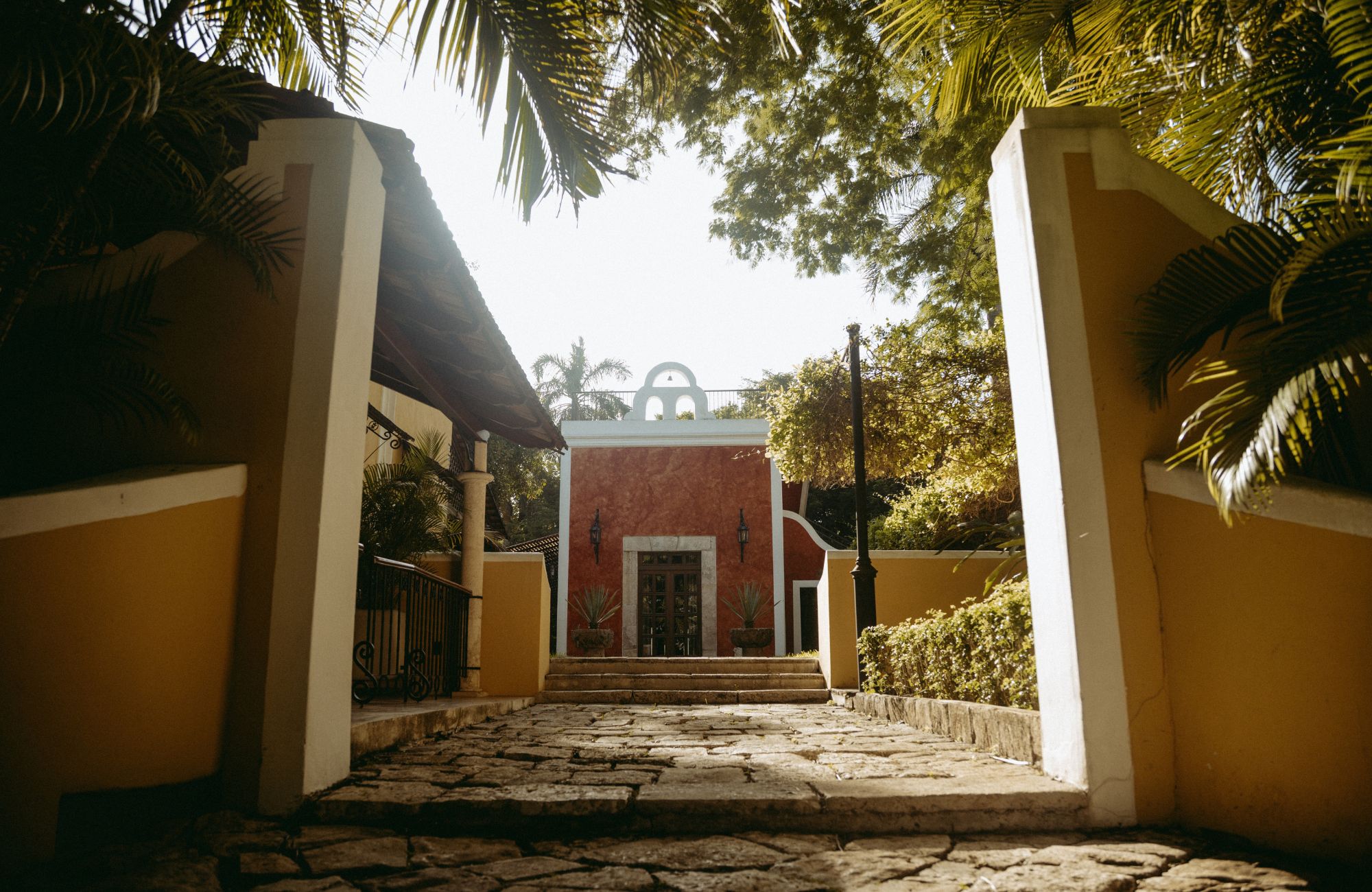 Condominium with private pool and service room, pool bar, cinema, for sale, North Zone, Merida.