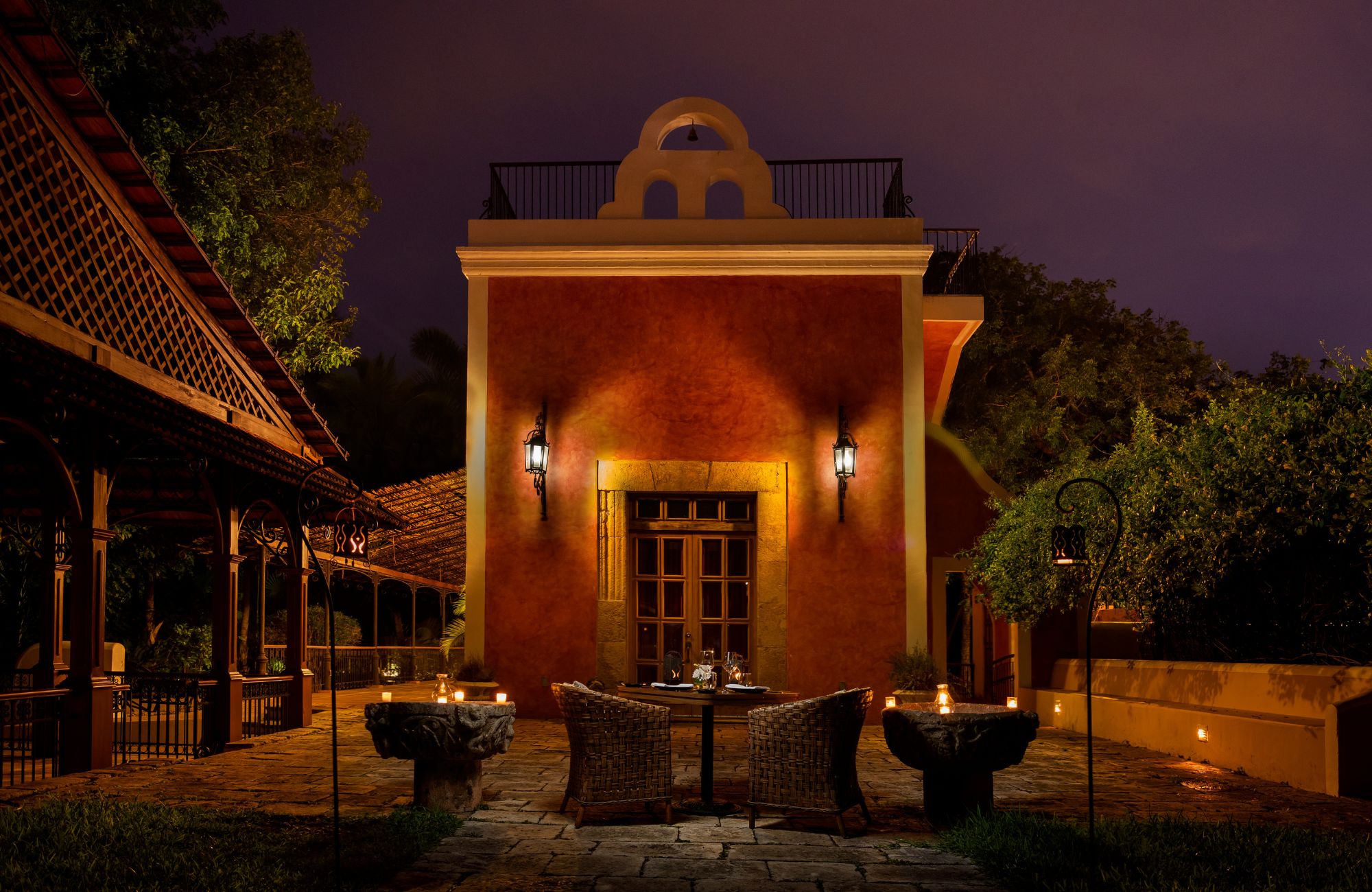 Condominio con alberca privada y cuarto de servicio, simulador de golf, Cine, venta, Zona Norte, Merida.