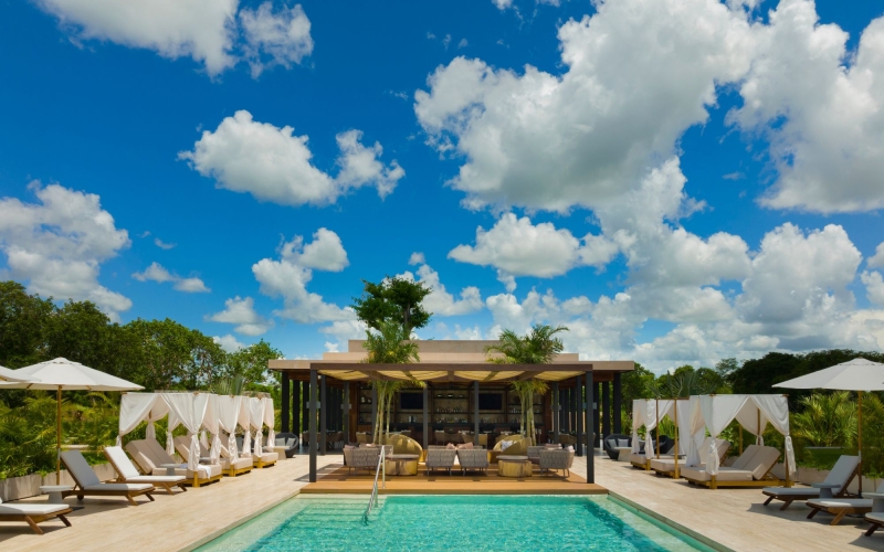 Luxury penthouse with rooftop, private pool, for sale, Xcanat&uacute;n, M&eacute;rida.