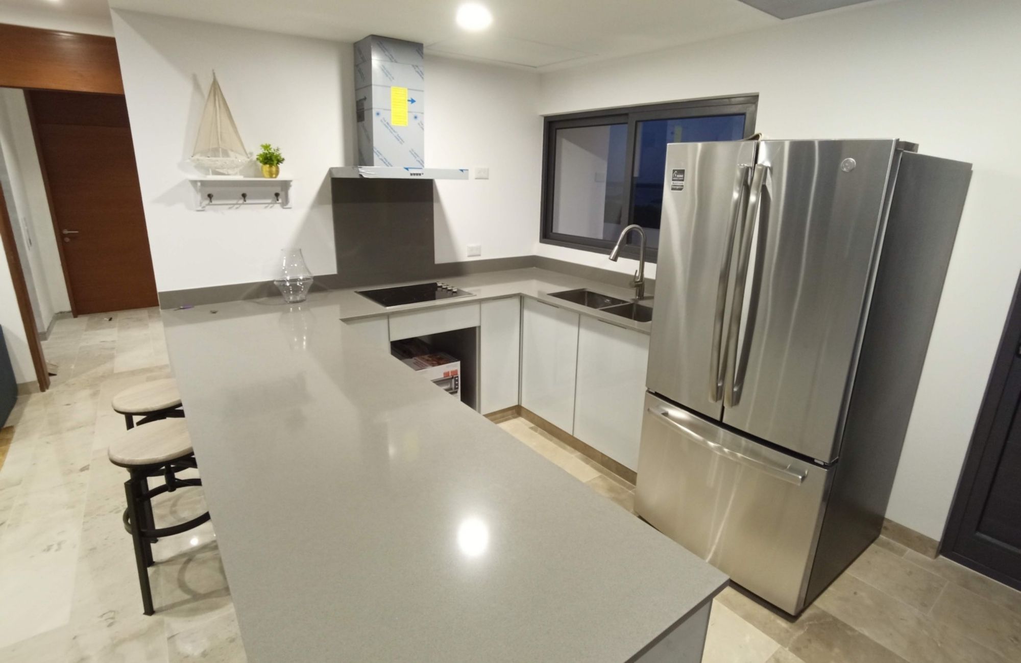 Condo con alberca frente al mar con terraza, en venta San crisanto Yucatan