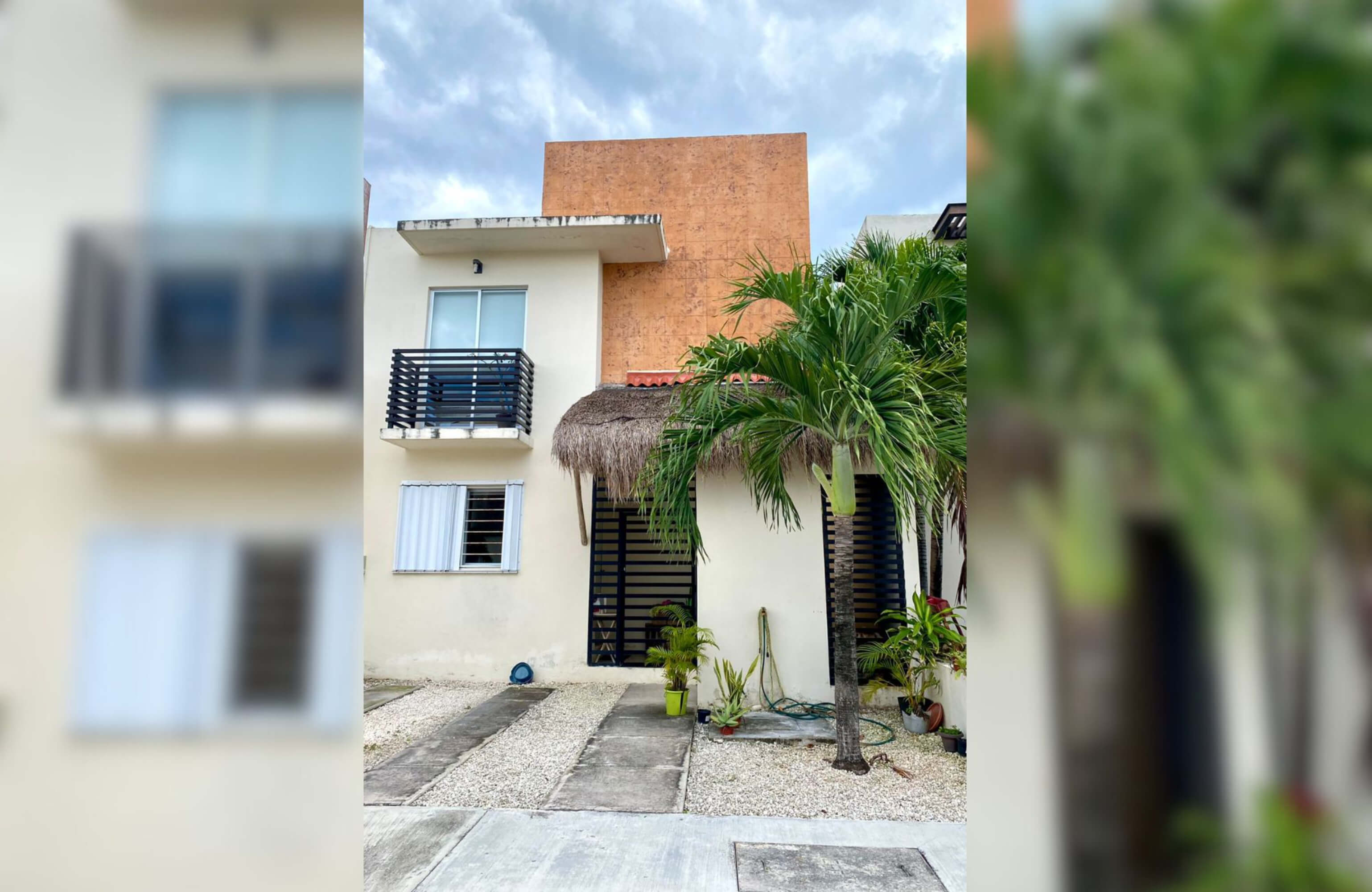 House in Residential Area with Pool and Pet Park, for Sale, Downtown Zone, Playa del Carmen.