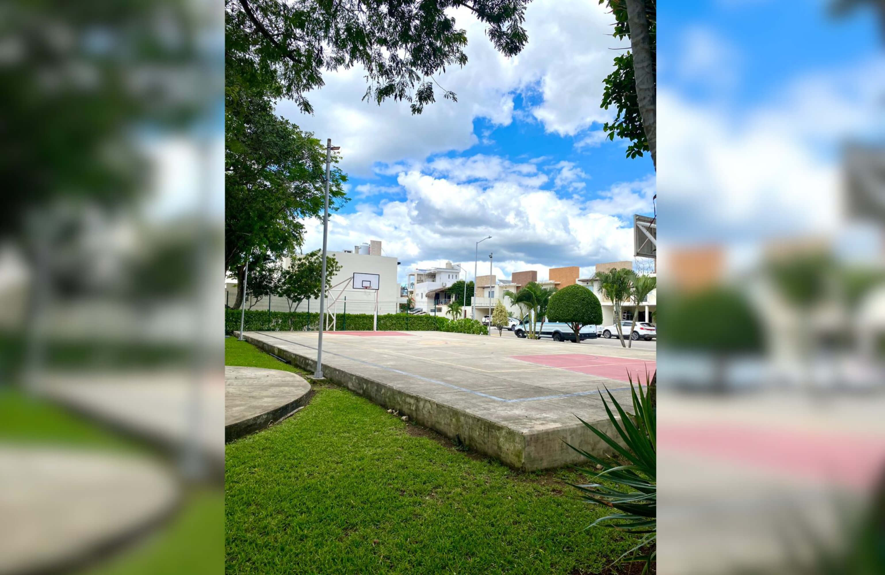 House in Residential Area with Pool and Pet Park, for Sale, Downtown Zone, Playa del Carmen.