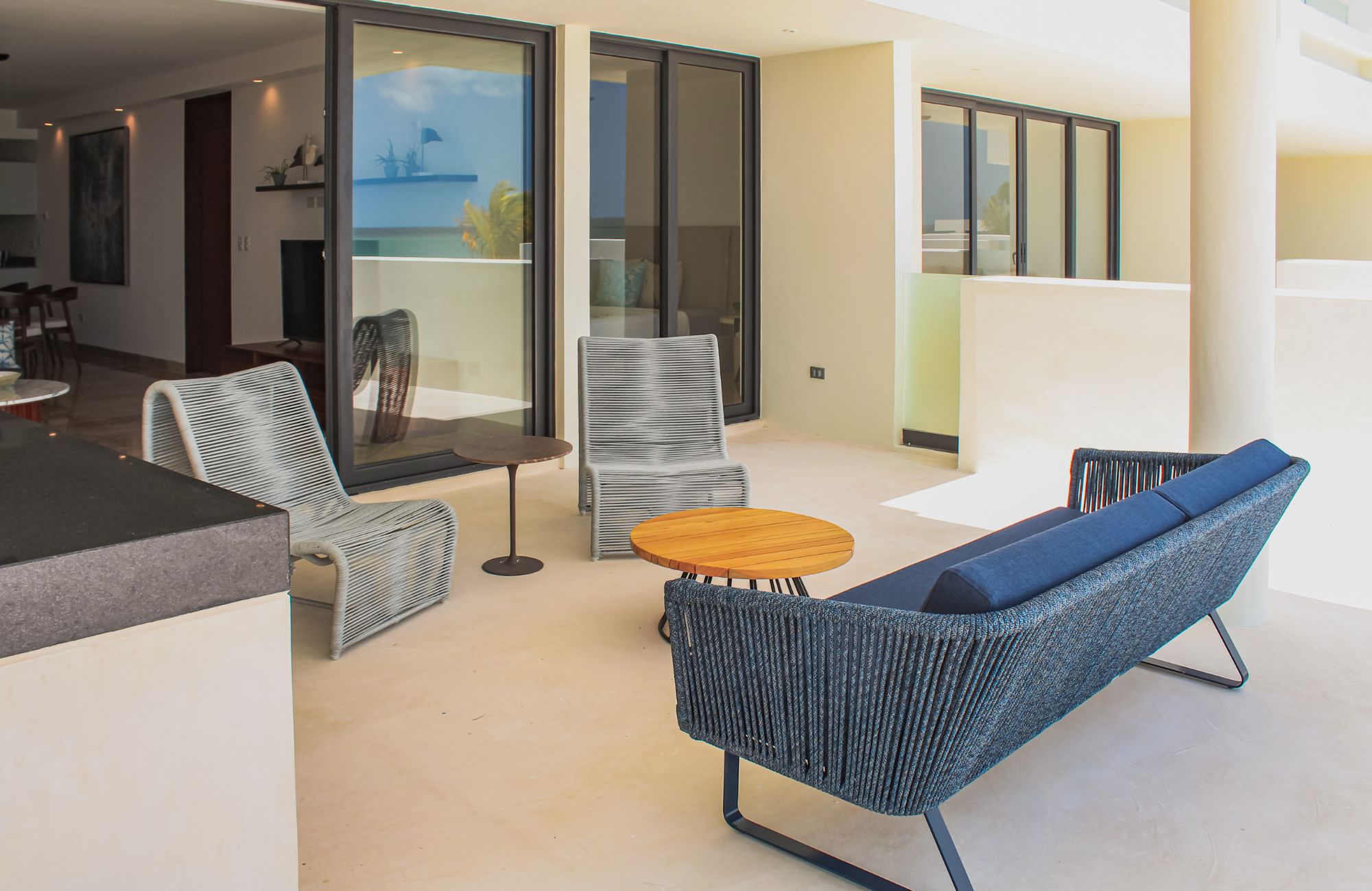 Departamento en venta con vista al campo de golf y lago, en Yucatan Country Club, venta M&eacute;rida.