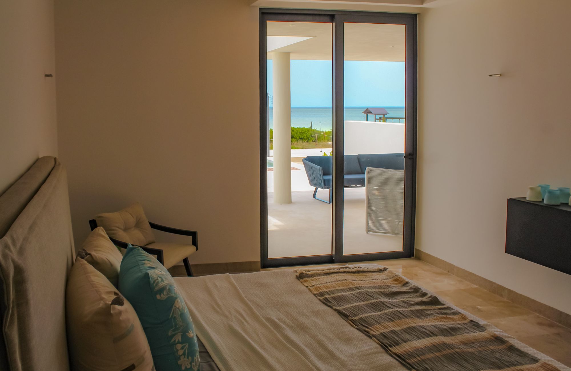 Departamento en venta con vista al campo de golf y lago, en Yucatan Country Club, venta M&eacute;rida.