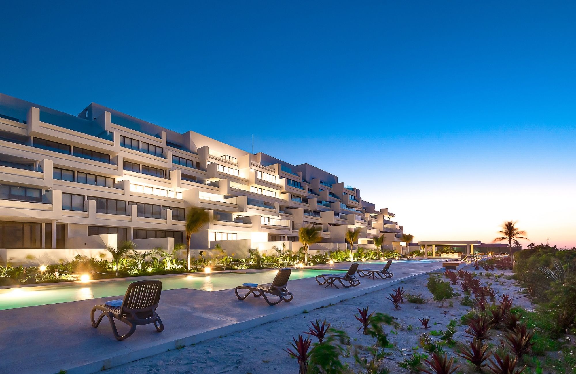 Departamento en venta con vista al campo de golf y lago, en Yucatan Country Club, venta M&eacute;rida.