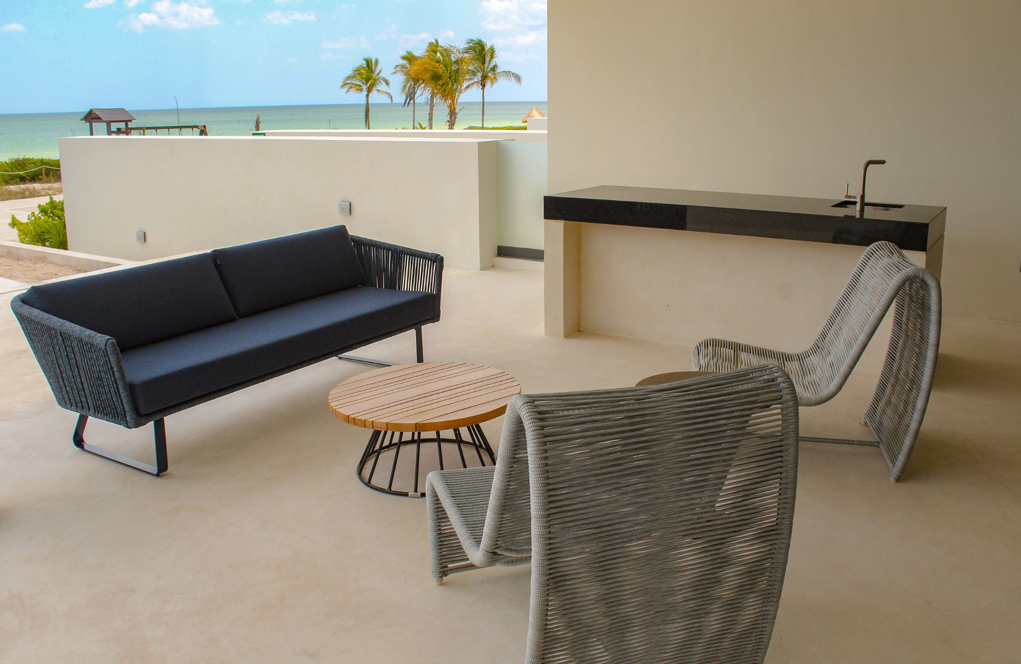 Departamento en venta con vista al campo de golf y lago, en Yucatan Country Club, venta M&eacute;rida.