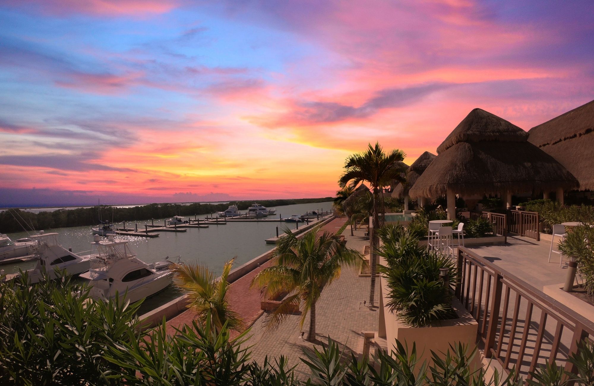 Luxury Beachfront Apartment for Sale, Chicxulub Puerto, Yucat&aacute;n