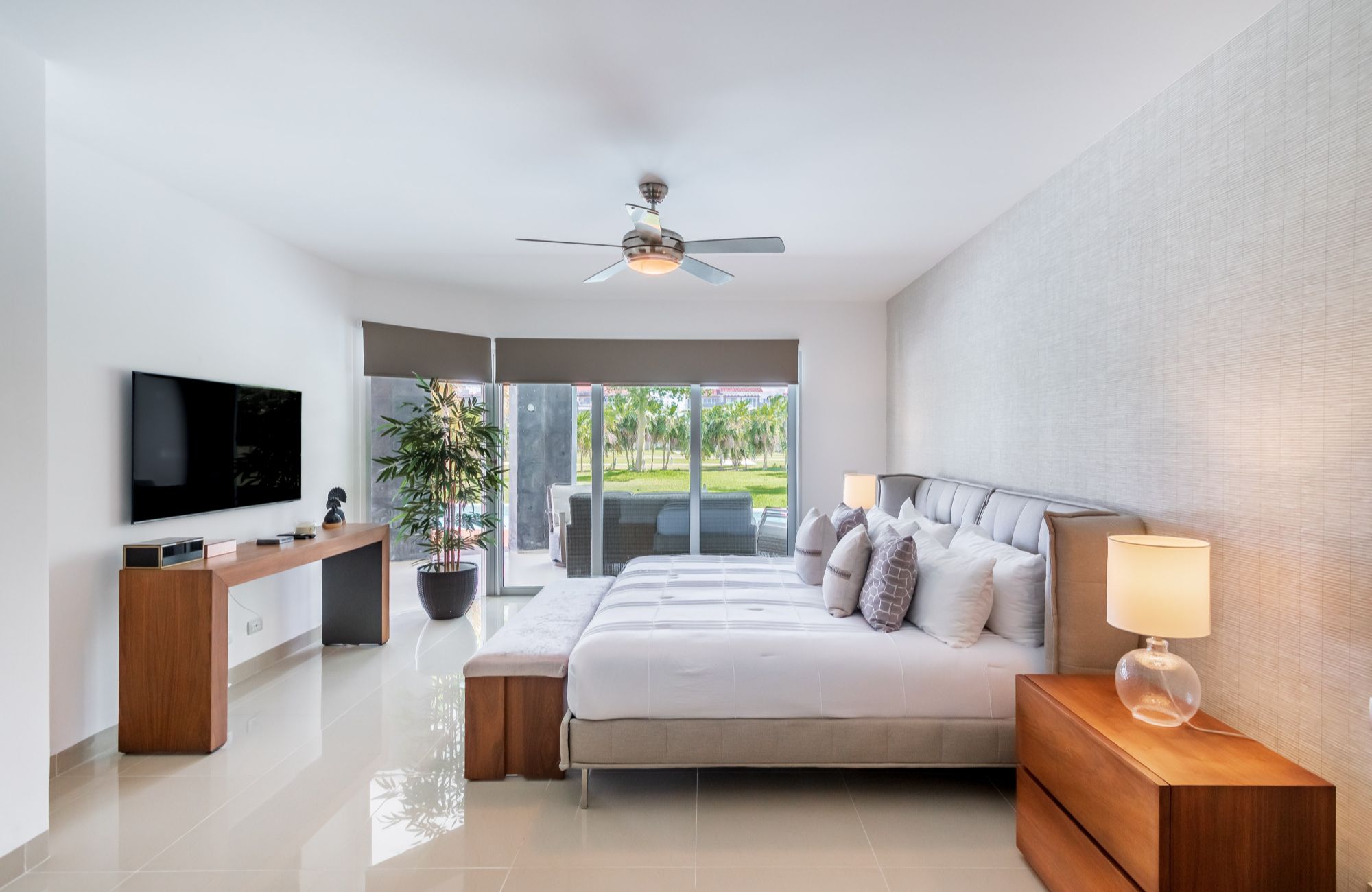 Golf-course view condo in The Village, for sale, Corasol, Playa del Carmen