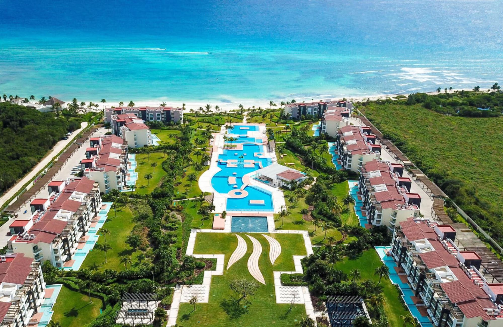 Golf-course view condo in The Village, for sale, Corasol, Playa del Carmen